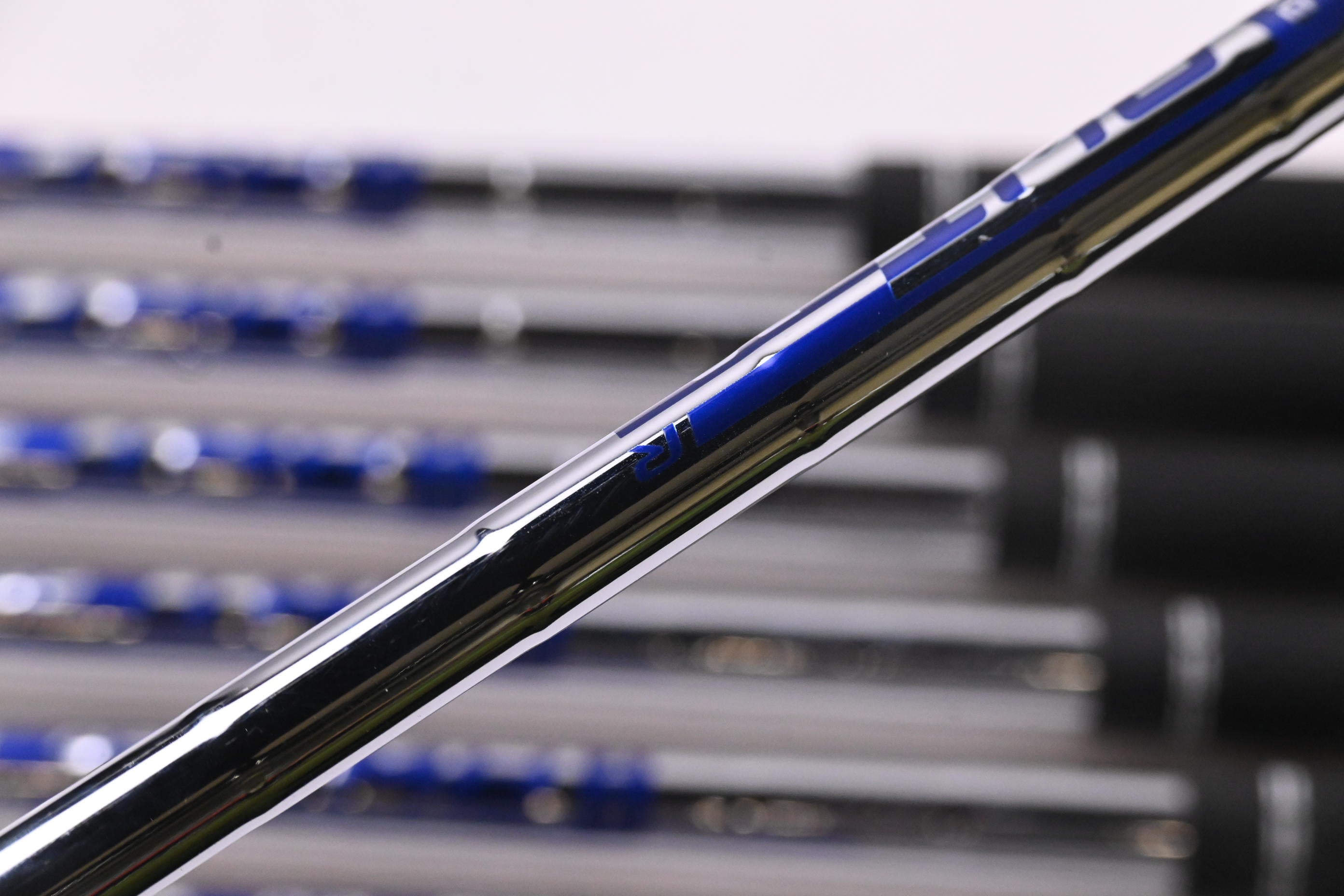 Ping G425 Irons / 5-PW+SW / Blue Dot / Regular Flex Ping AWT 2.0 Shafts