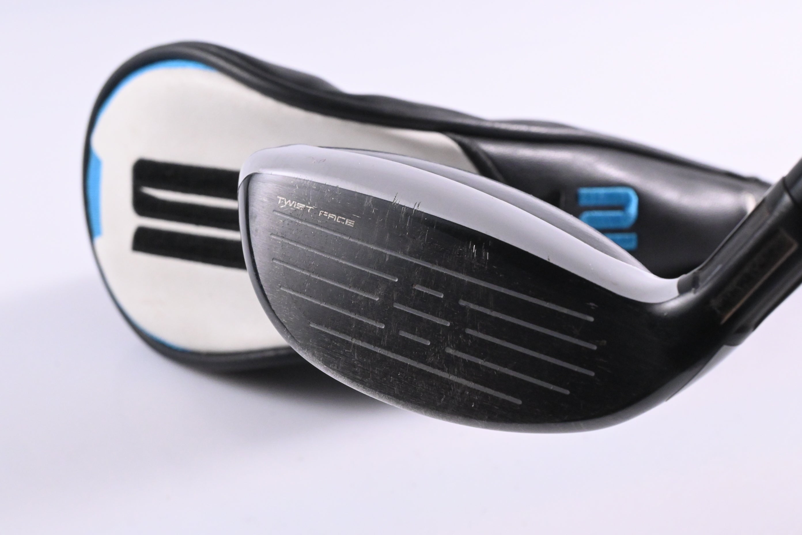 Taylormade SIM2 Max #4 Hybrid / 22 Degree / Stiff Flex Hzrdus Smoke RDX Black 80