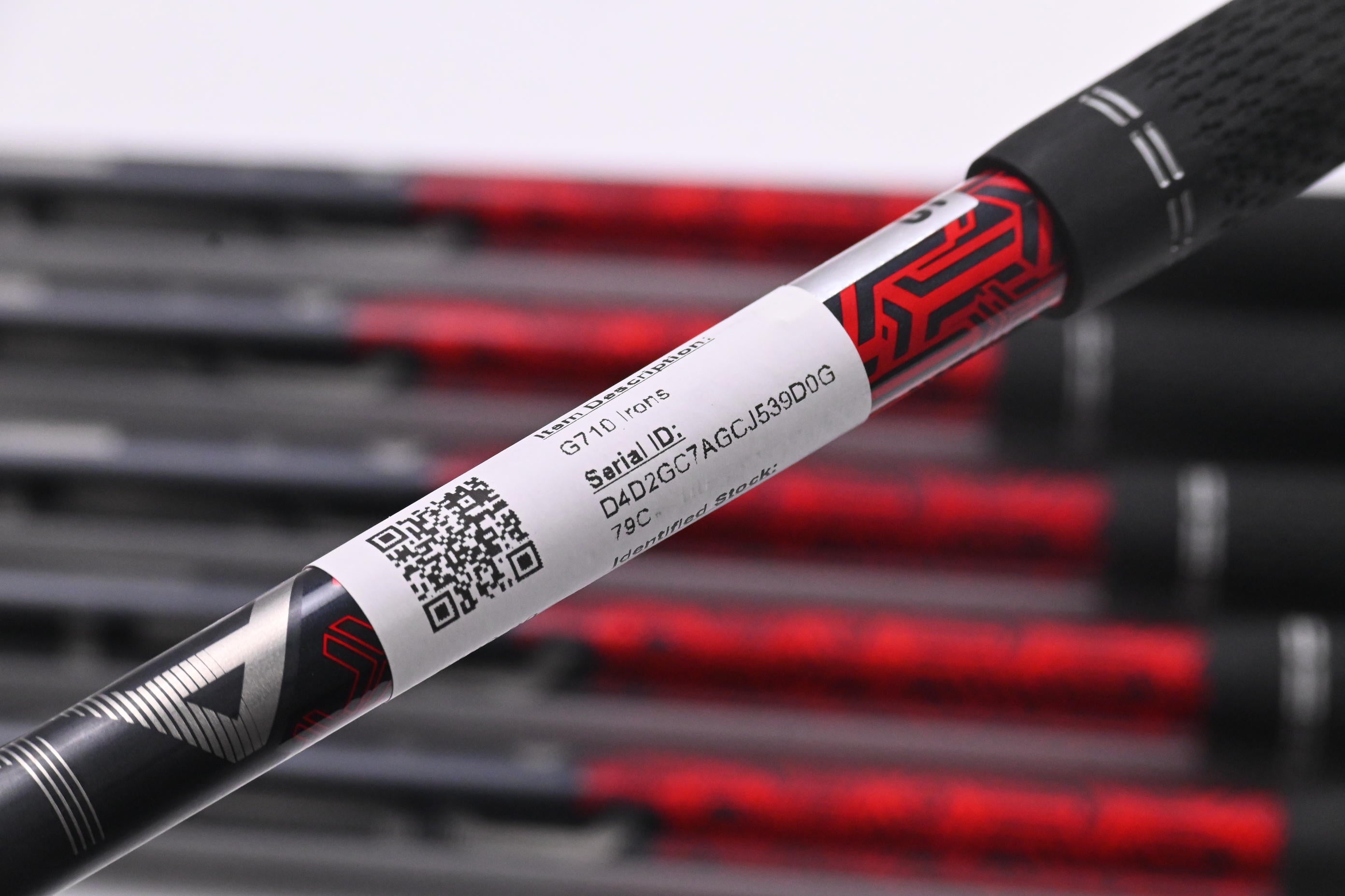 Ping G710 Irons / 6-PW+SW / Green Dot / Regular Flex Ping Alta CB Red Shafts