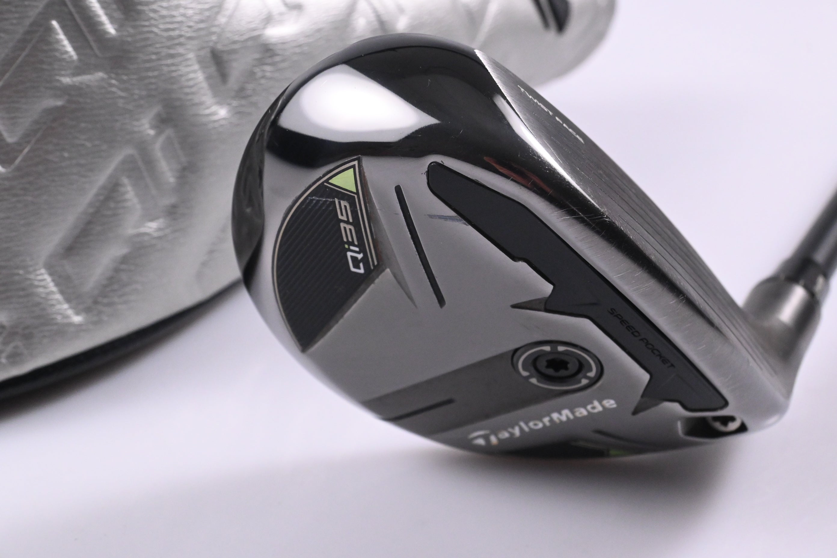 Taylormade Qi35 #4 Hybrid / 22 Degree / Regular Flex Fujikura Ventus Blue 6