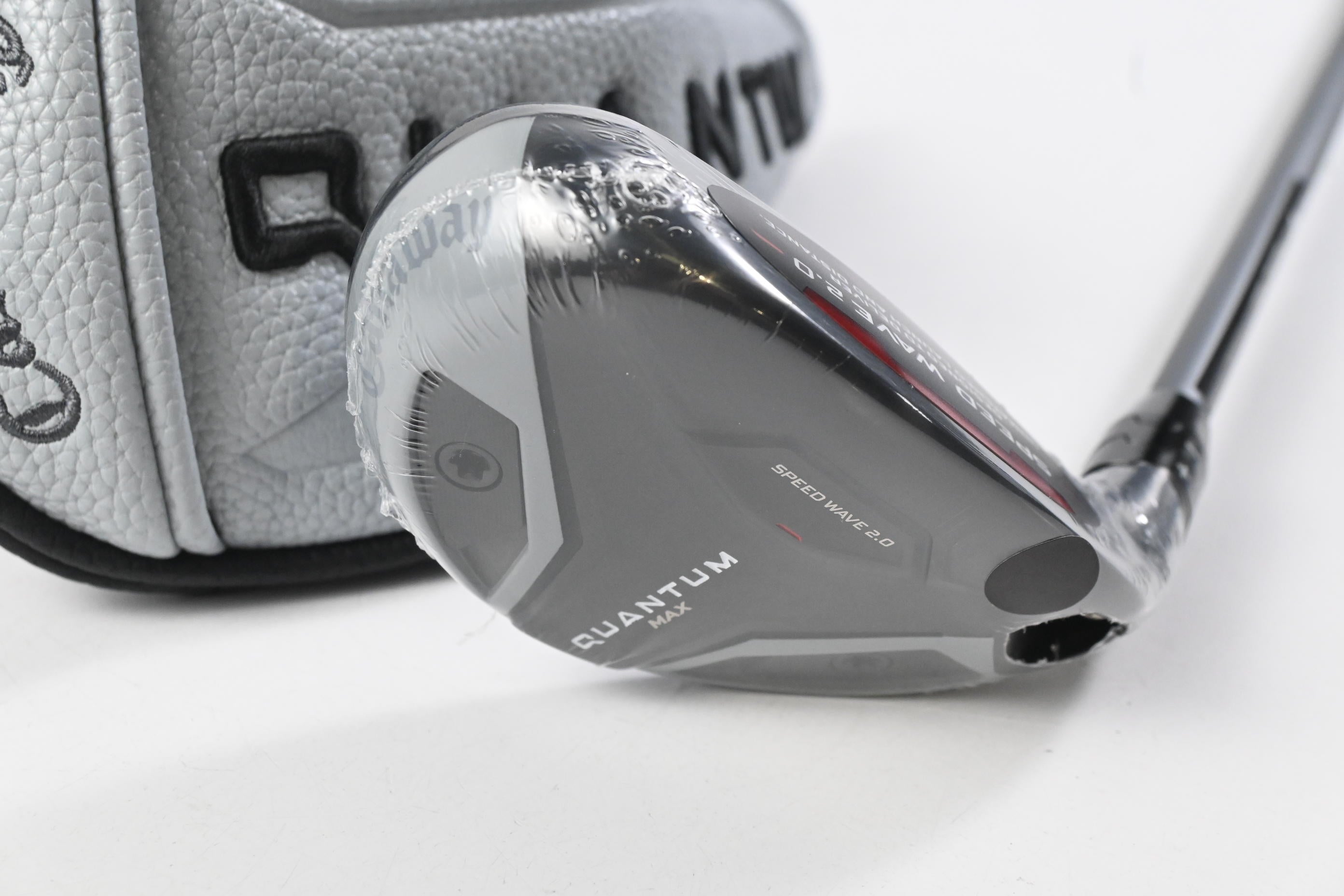 Callaway Quantum Max #4 Hybrid / 21 Degree / Stiff Flex Denali Frost Silver 70