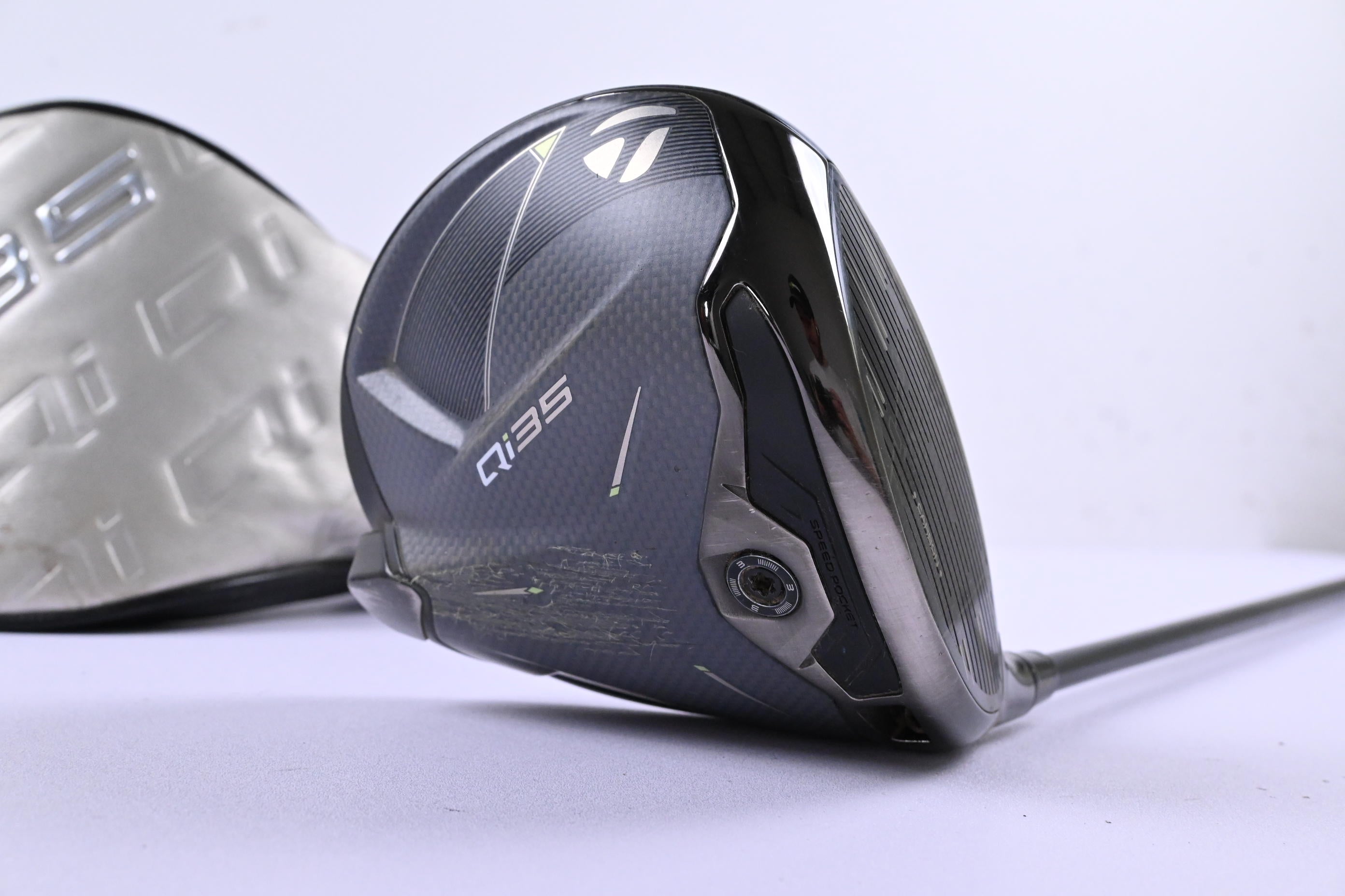 Taylormade Qi35 Driver / 10.5 Degree / Stiff Flex Fujikura Ventus Blue 5 Shaft