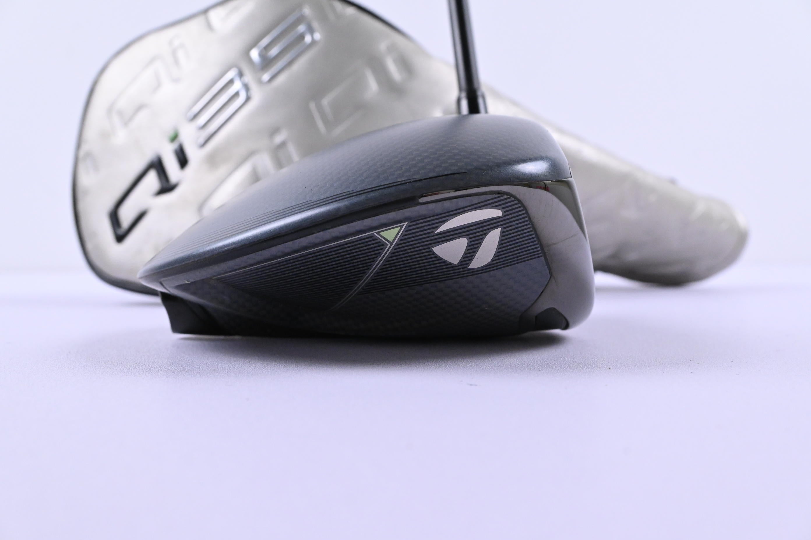 Taylormade Qi35 Driver / 10.5 Degree / Stiff Flex Fujikura Ventus Blue 5 Shaft