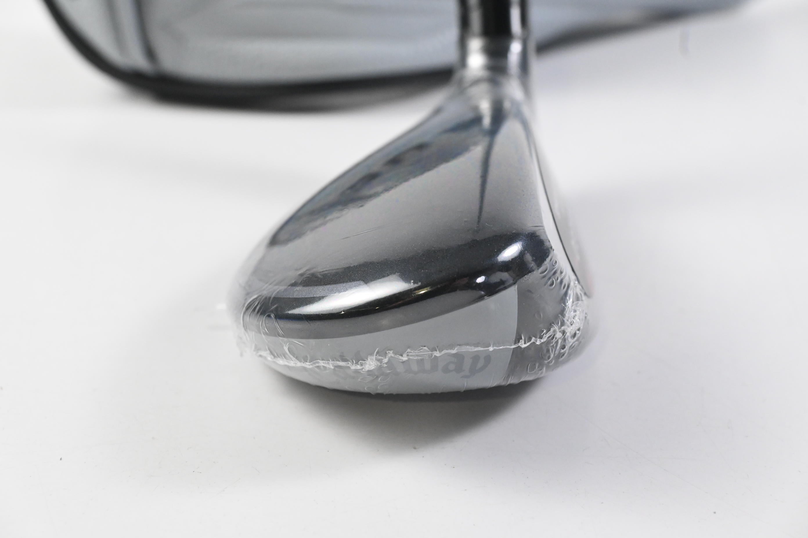 Callaway Quantum Max #4 Hybrid / 21 Degree / Stiff Flex Denali Frost Silver 70