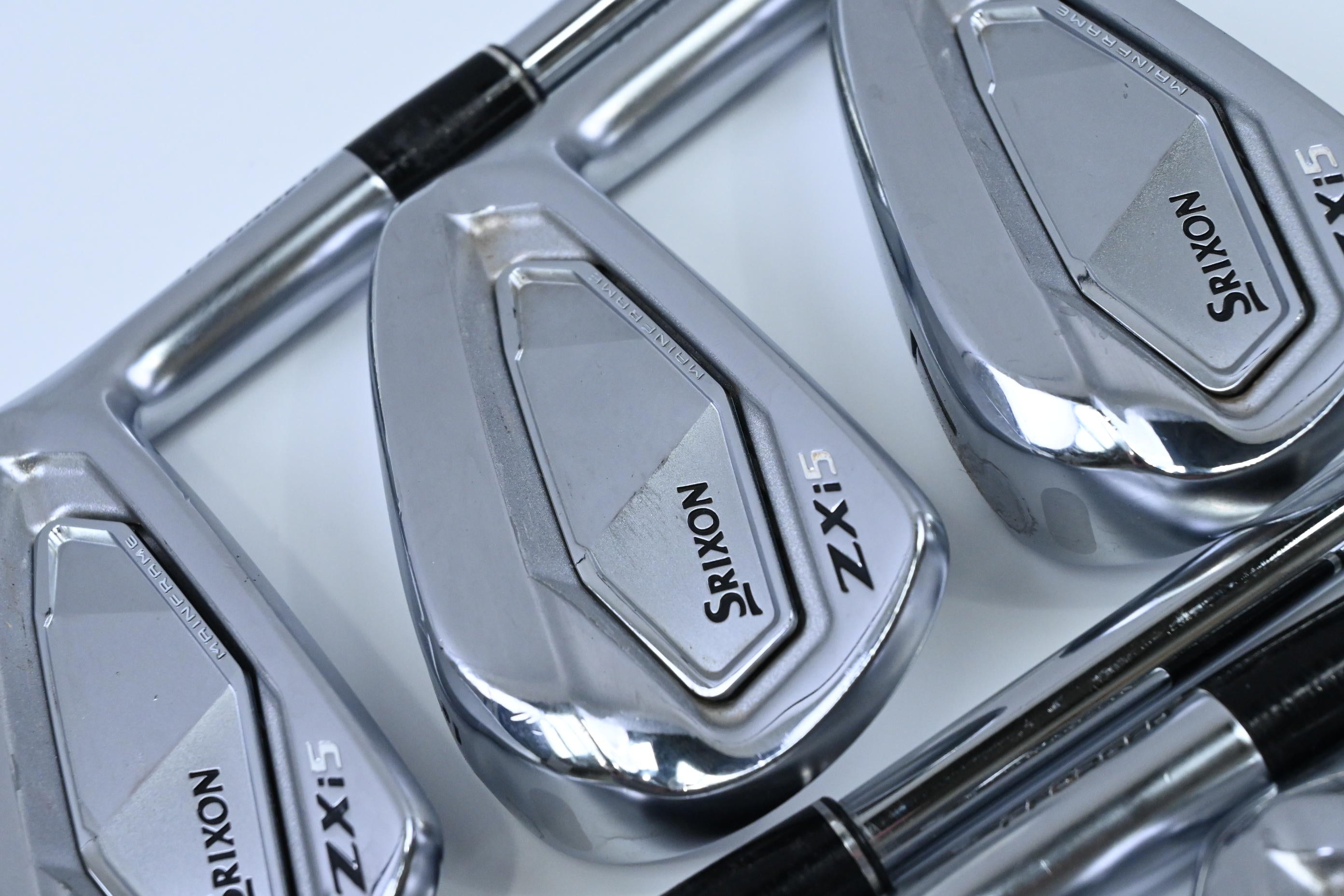 Srixon ZXi5 Irons / 5-PW+AW / Stiff Flex KBS $-Taper 120 Shafts