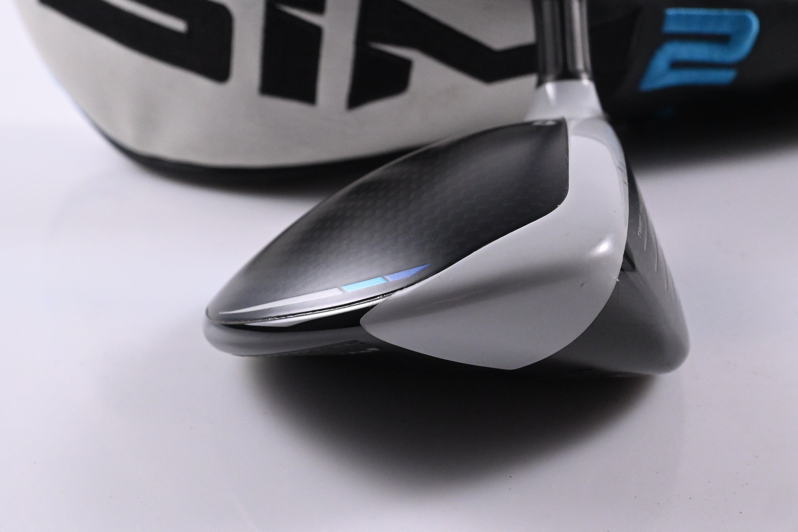 Taylormade SIM2 Max #5 Wood / 18 Degree / Regular Flex Ventus Blue 5 Shaft