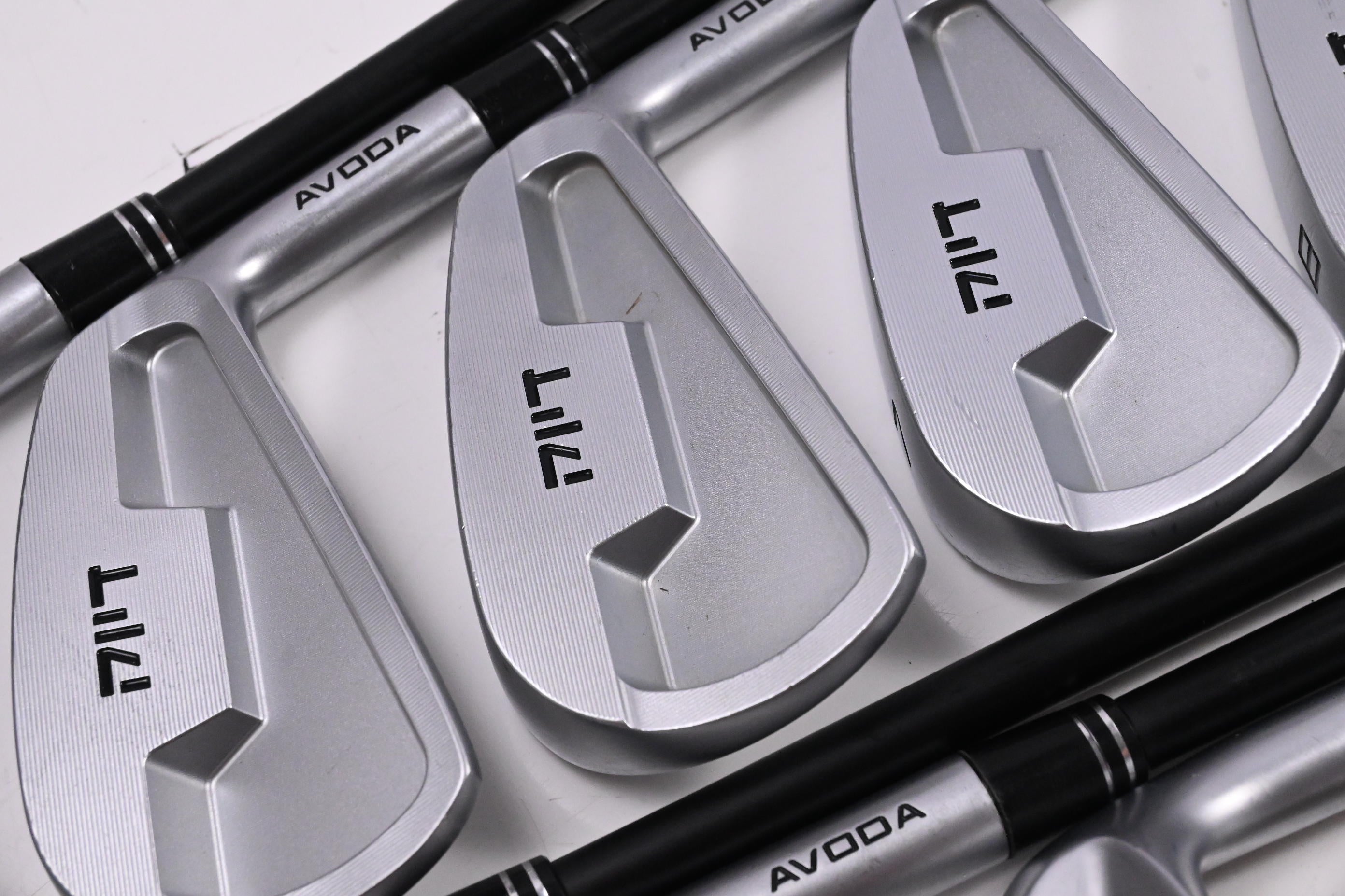 Avoda Origin W2 Irons / 4-PW+GW+SW+LW / Stiff Flex KBS TGI 100 Shafts