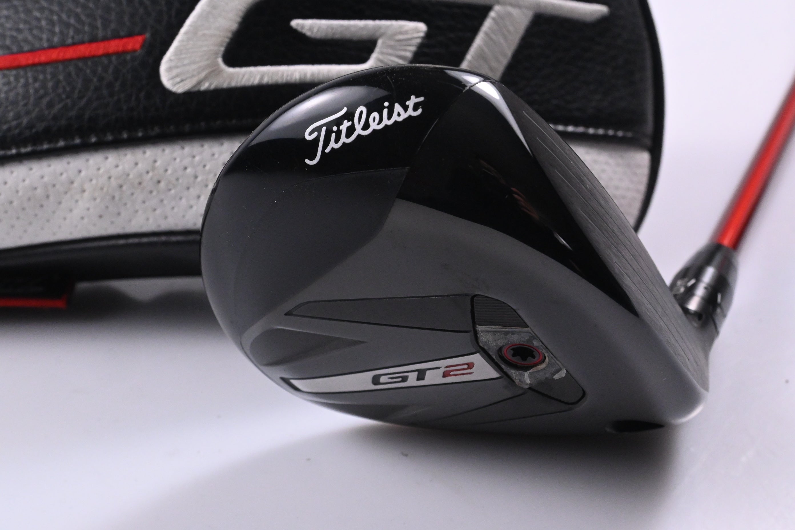 Titleist GT2 #5 Wood / 18 Degree / Regular Flex Project X Denali Red 60 Shaft