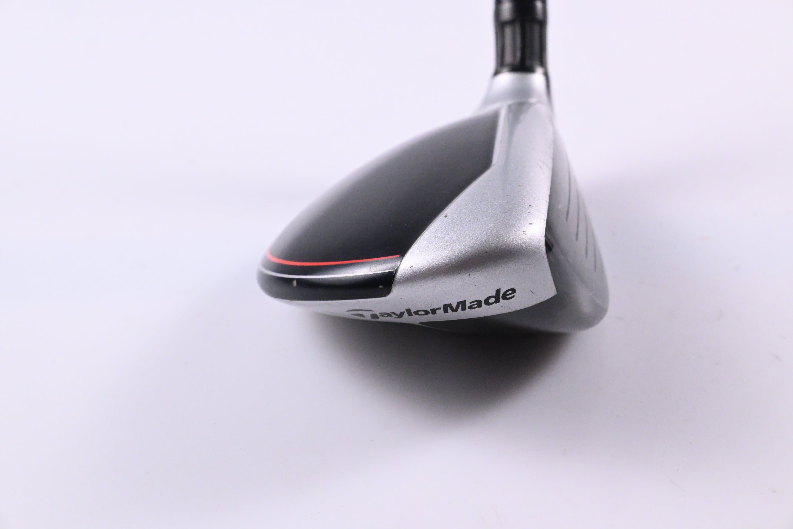 Taylormade M6 #4 Hybrid / 22 Degree / Regular Flex Fujikura Atmos Orange 6