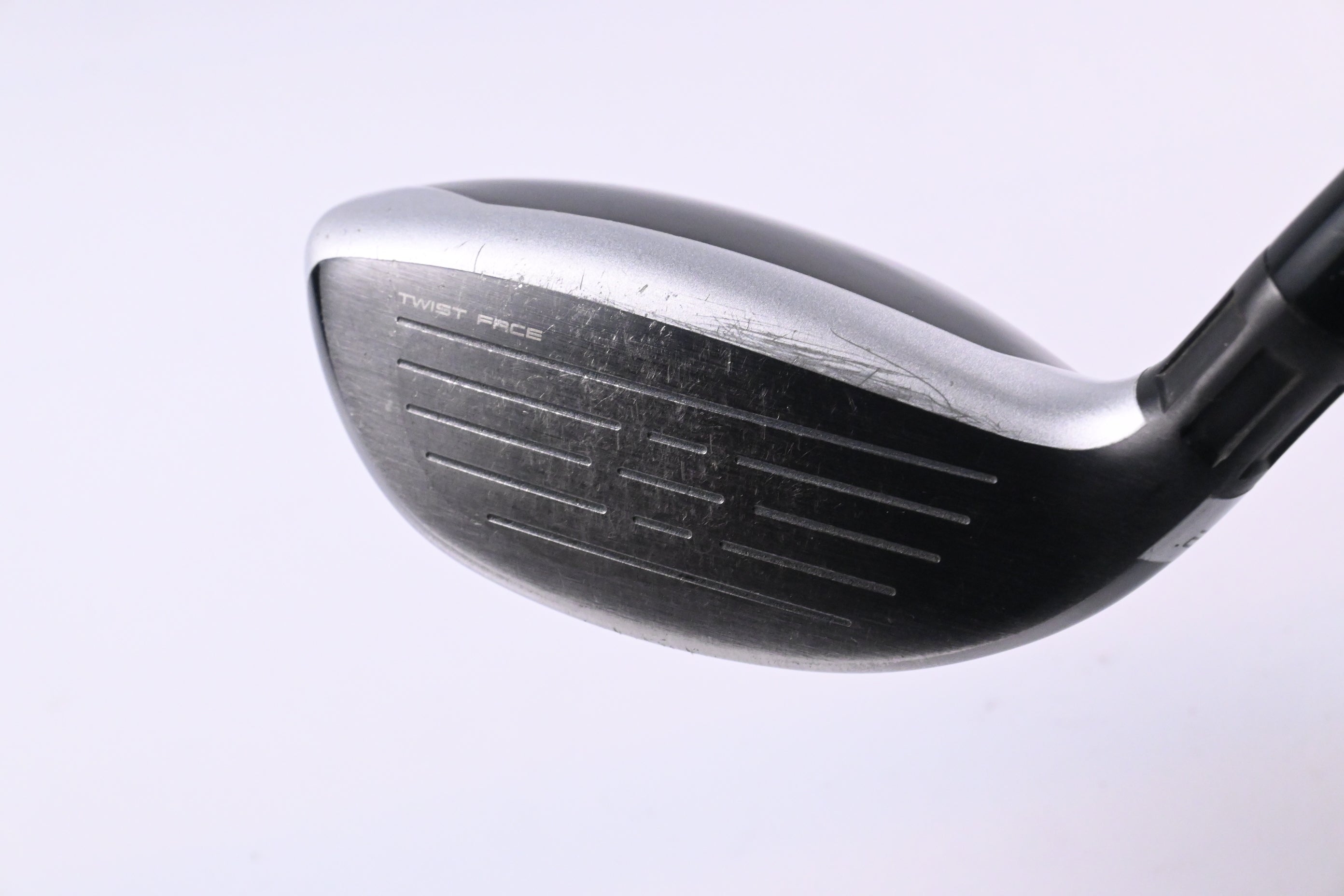 Taylormade M6 #4 Hybrid / 22 Degree / Regular Flex Fujikura Atmos Orange 6