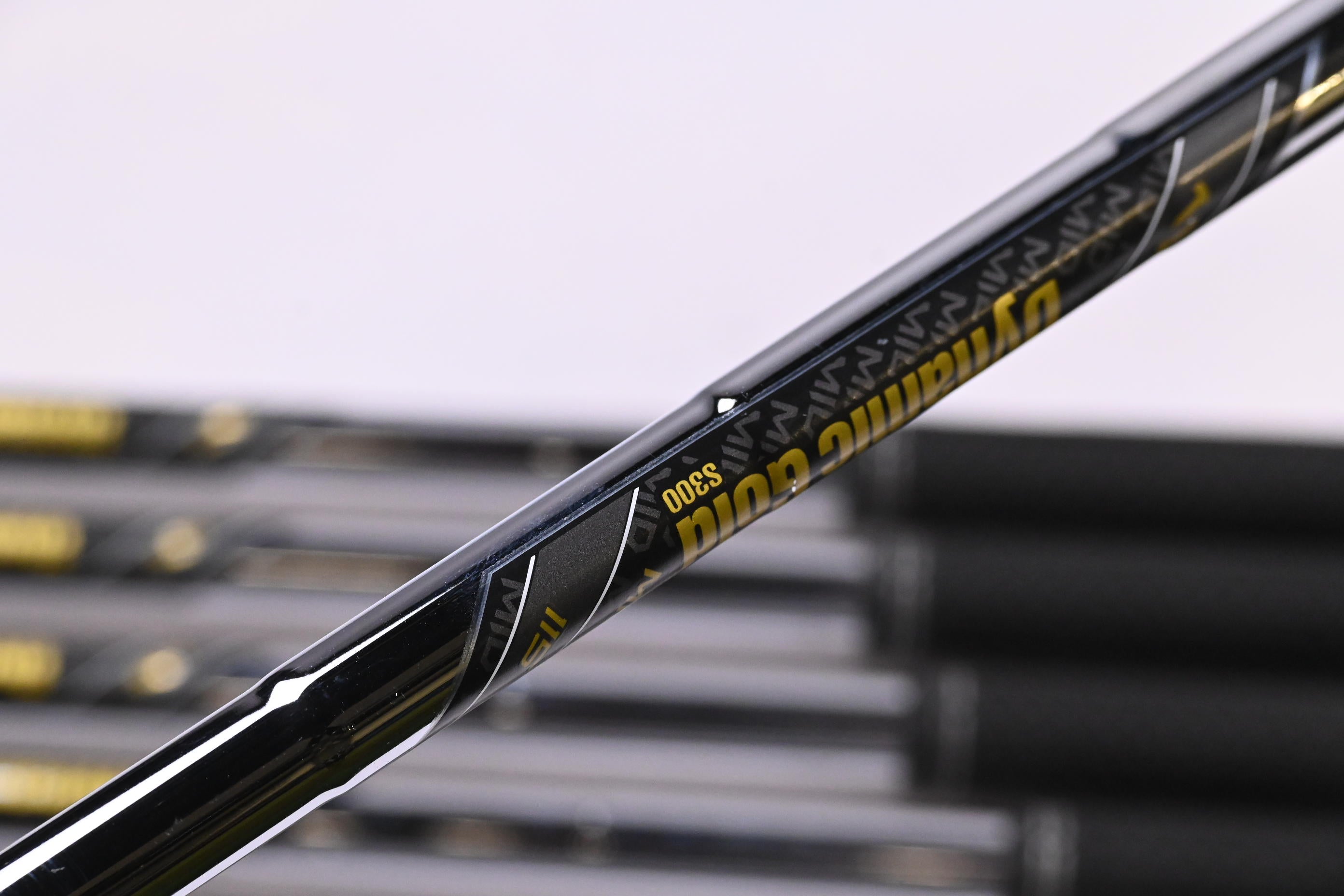 Callaway Paradym Ai Smoke Irons / 4-PW+AW / Stiff Flex Dynamic Gold Mid 115 S300
