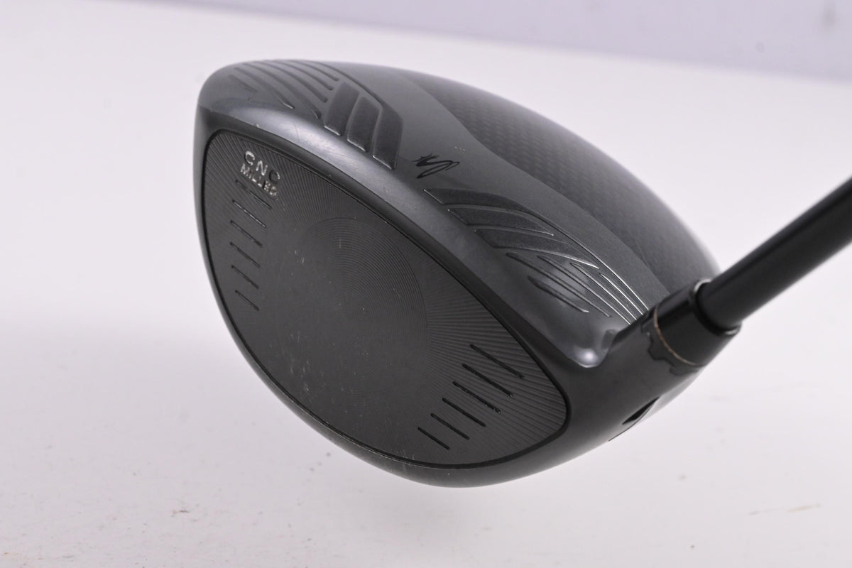 Cobra King F8 Driver / 10.5 Degree / Stiff Flex Aldila NV Blue 60 Shaft