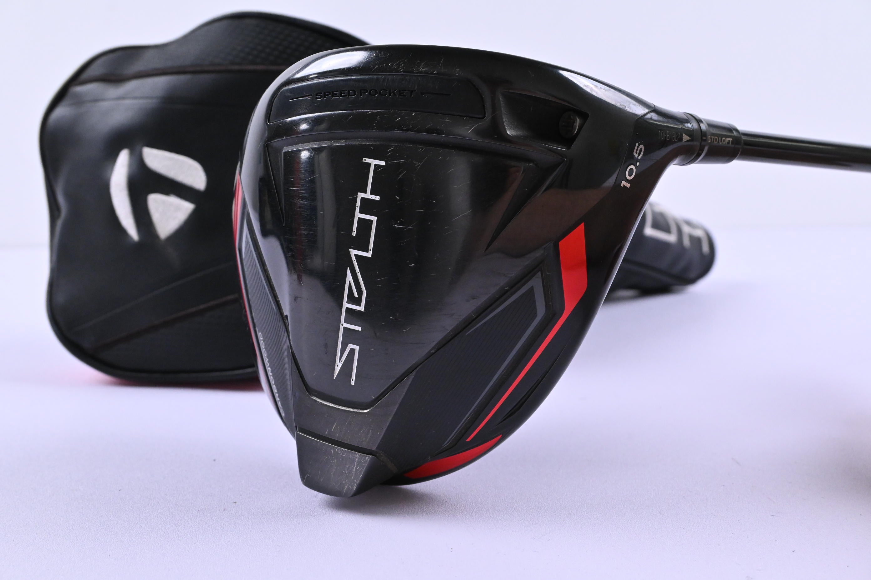 Taylormade Stealth Driver / 10.5 Degree / Stiff Flex HZRDUS Smoke Red RDX 60