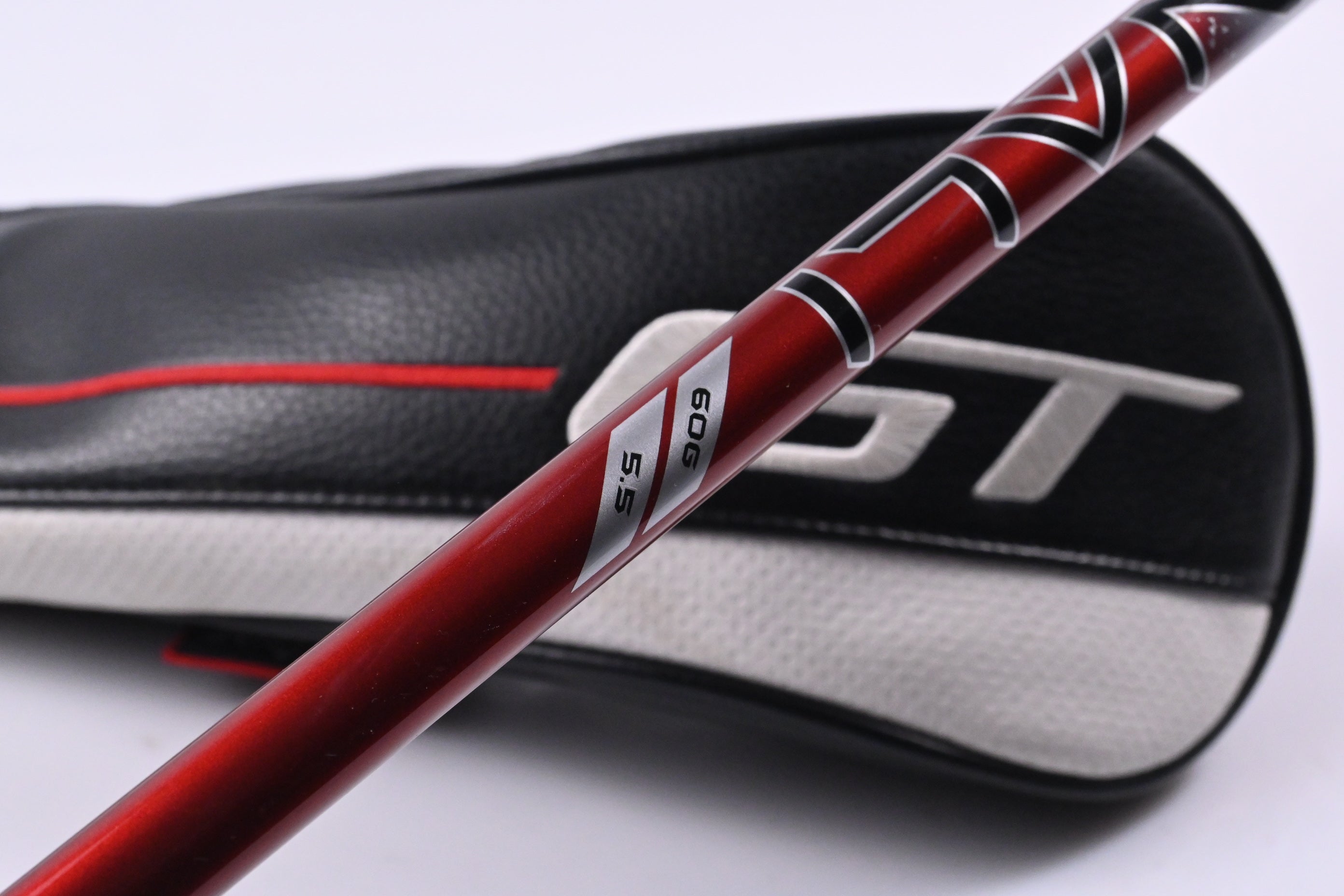 Titleist GT2 #5 Wood / 18 Degree / Regular Flex Project X Denali Red 60 Shaft
