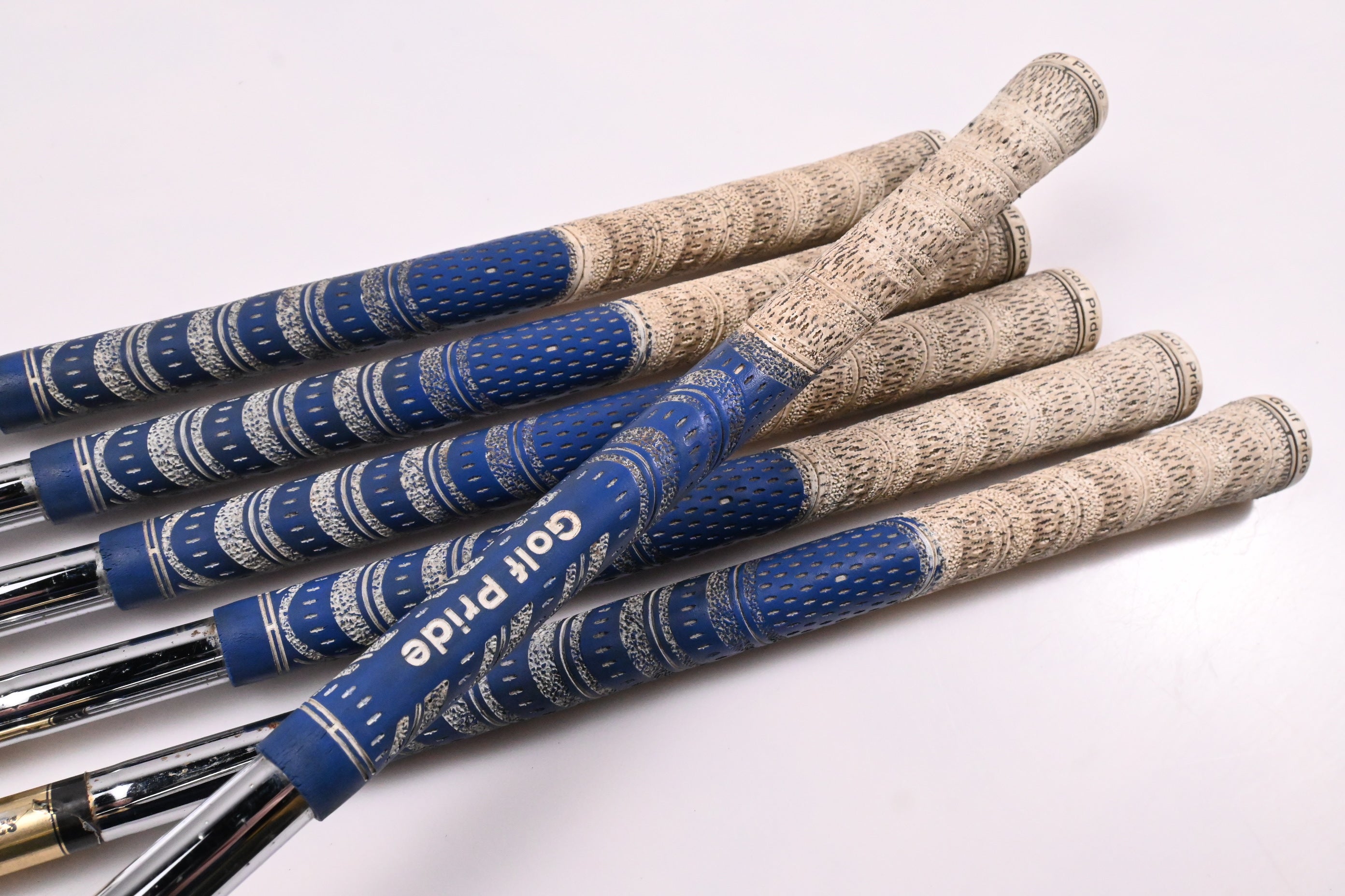 Taylormade R7 TP Irons / 5-PW / Stiff Flex Dynamic Gold SL S300U Shafts