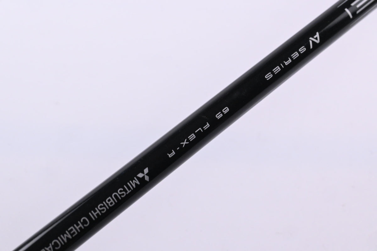 Titleist TSR2 #3 Wood / 15 Degree / Regular Flex Tensei AV Blue 65 Shaft