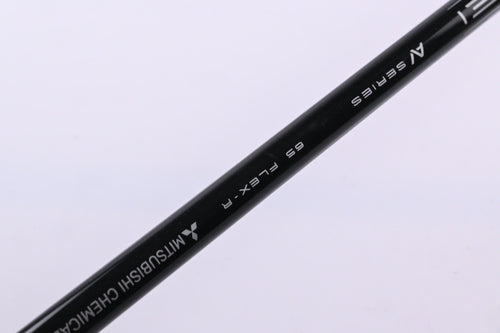 Titleist TSR2 #3 Wood / 15 Degree / Regular Flex Tensei AV Blue 65 Shaft