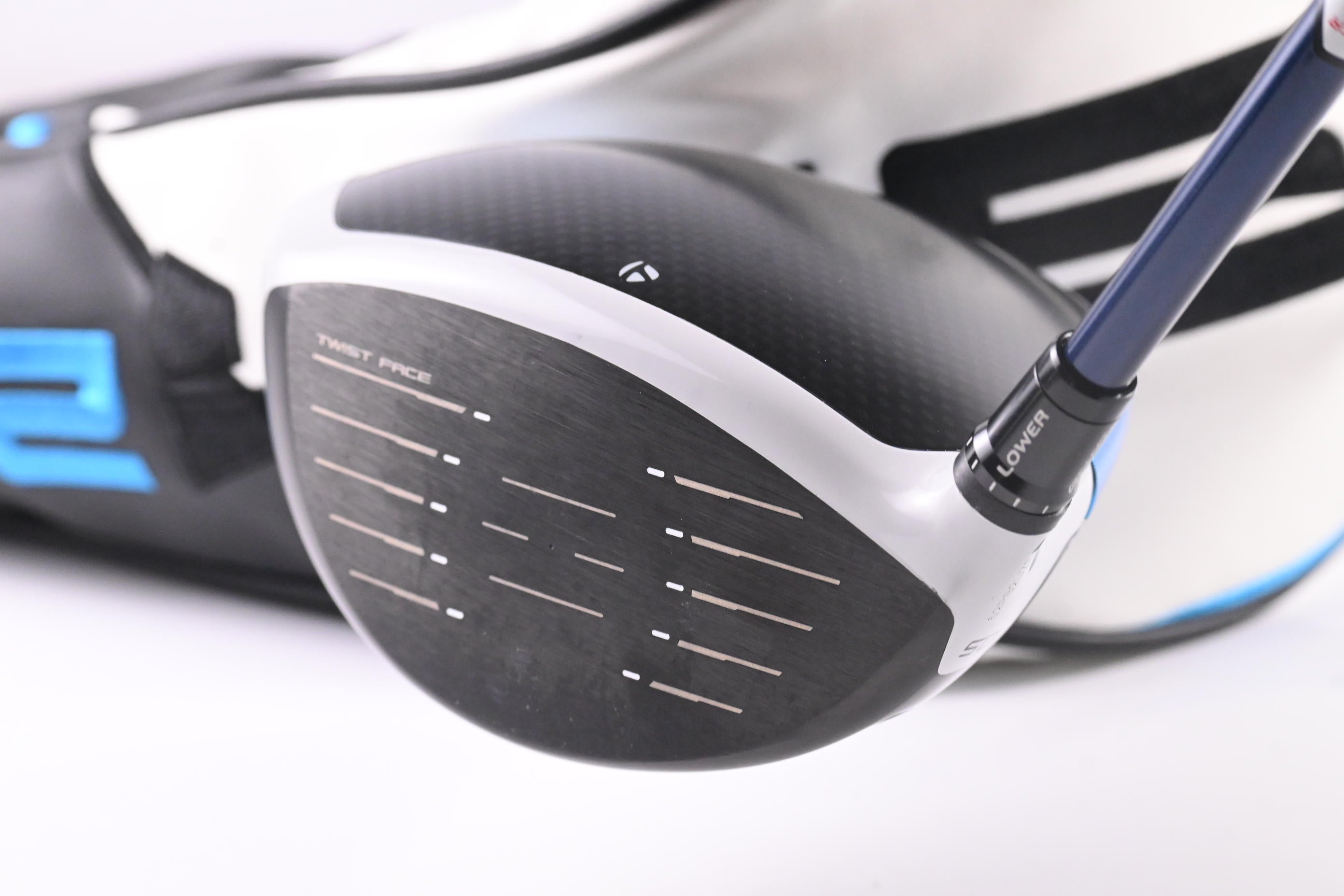 Taylormade SIM2 Max Driver / 10.5 Degree / Stiff Flex Ventus Blue 5 Shaft