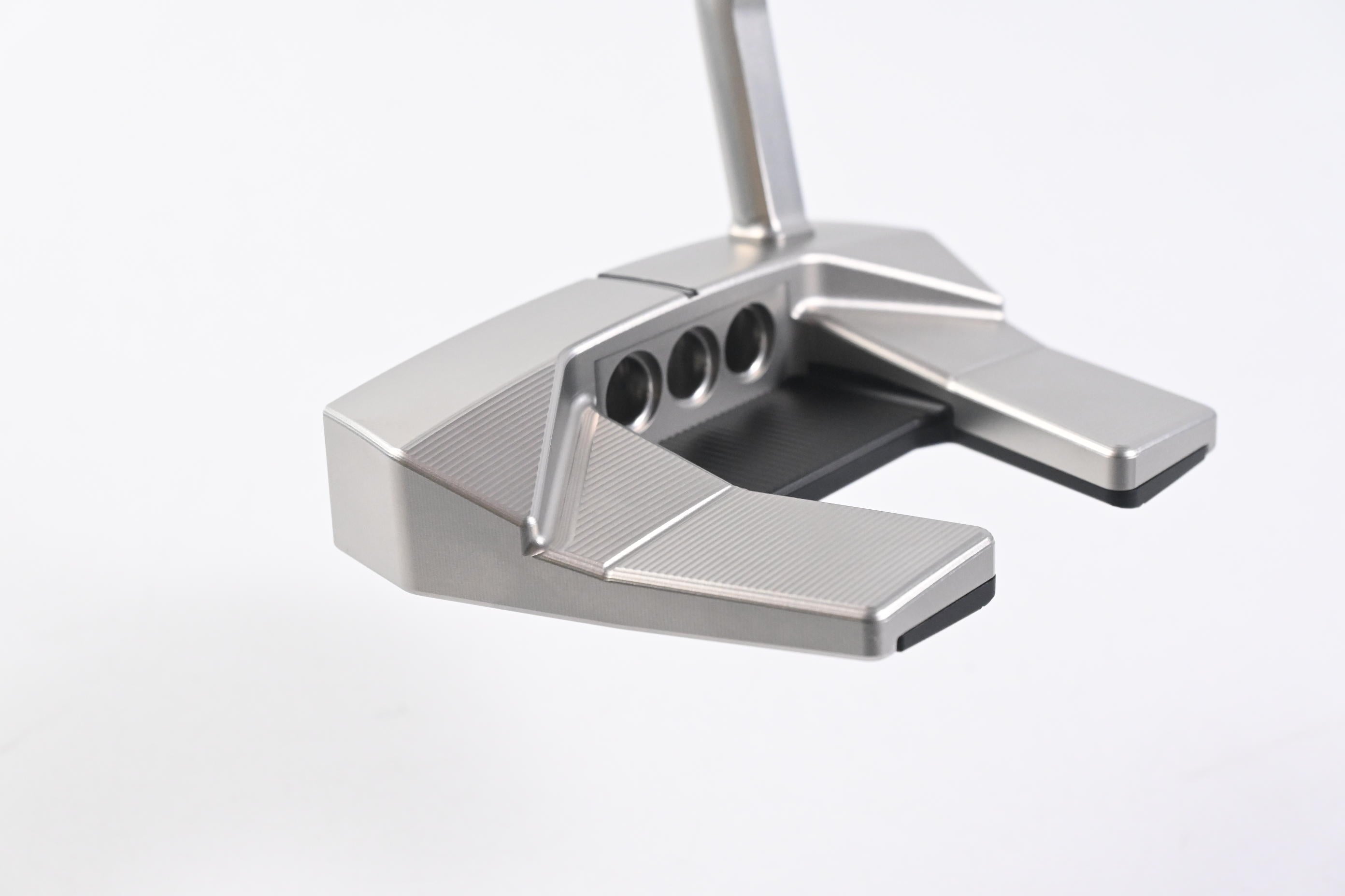 Left Hand Scotty Cameron 2026 Phantom 5.5 Putter / 34 Inch