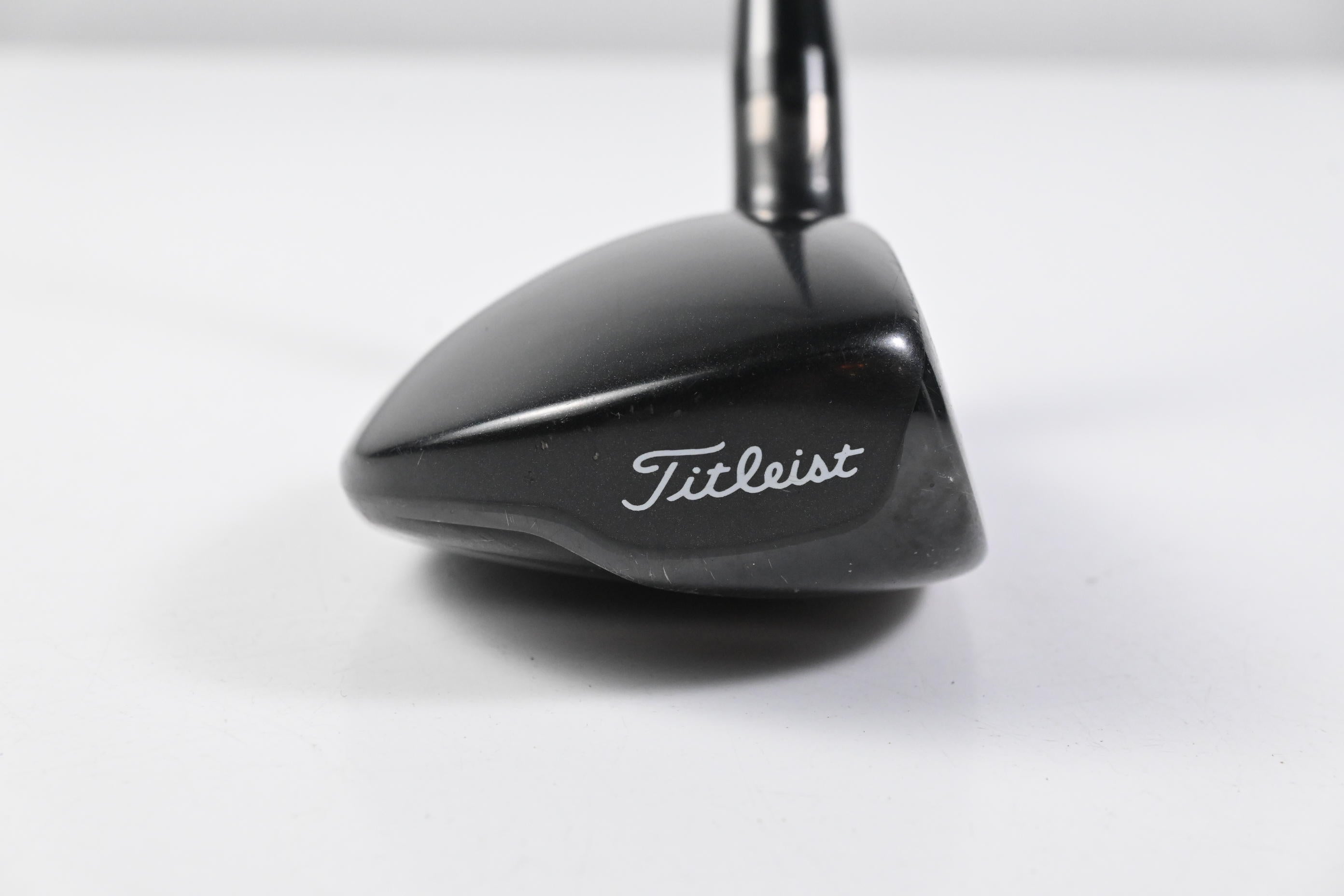 Titleist 913H #3 Hybrid / 19 Degree / Stiff Flex Aldila RIP Phenom 80 Shaft