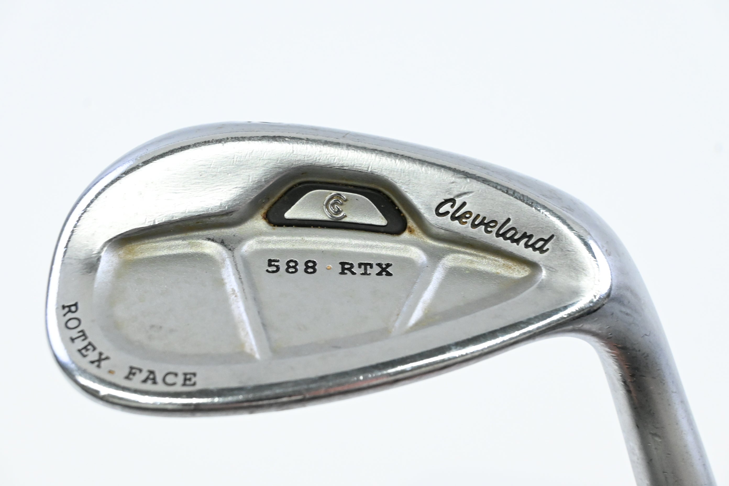 Cleveland 588 Original Gap Wedge / 52 Degree / Wedge Flex Dynamic Gold Shaft