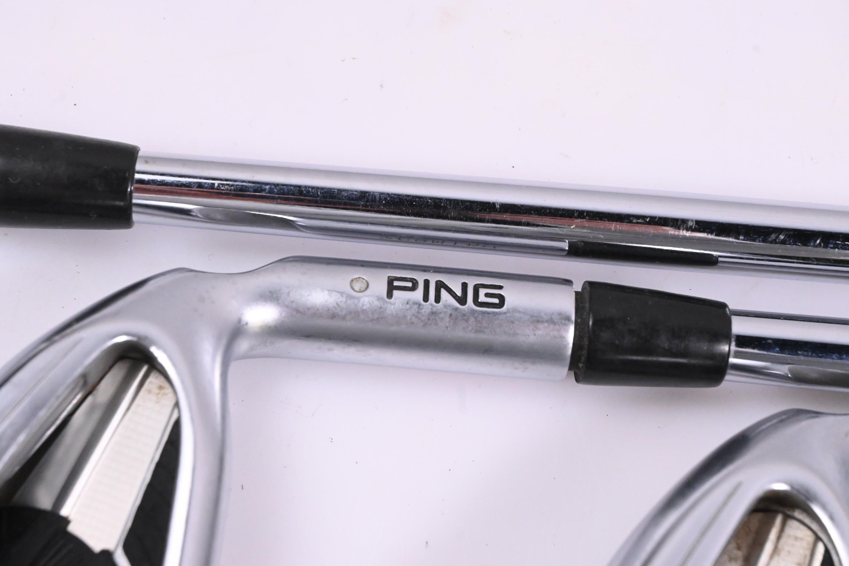 Ping G400 Irons / 4-9i+GW+SW / Silver Dot / Regular Flex Ping AWT 2.0 Shafts