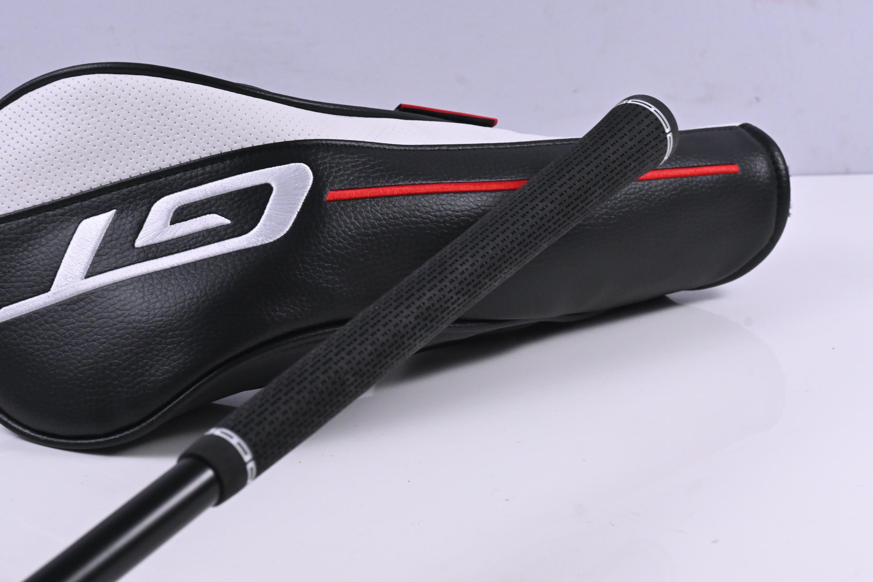 Left Hand Titleist GT3 Driver / 11 Degree / Stiff Flex HZRDUS Gen5 Black 60