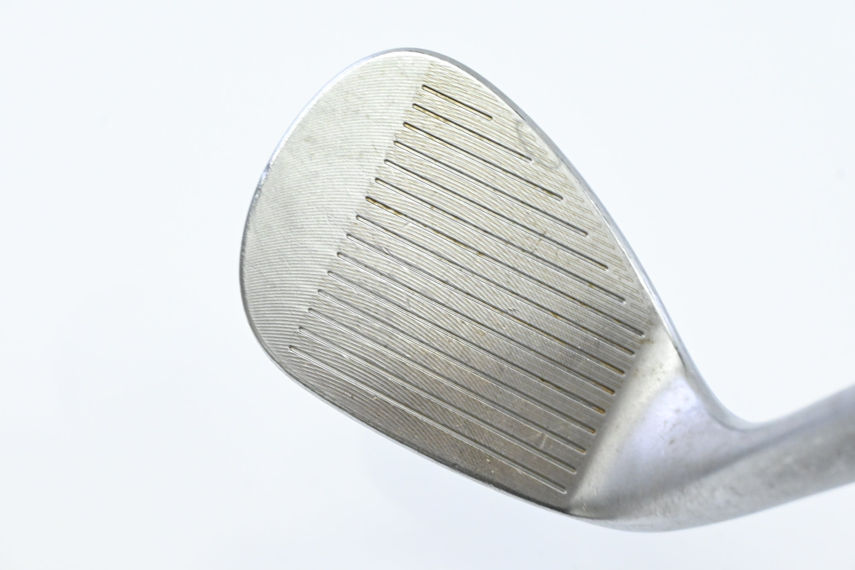 Cleveland 588 Original Gap Wedge / 52 Degree / Wedge Flex Dynamic Gold Shaft