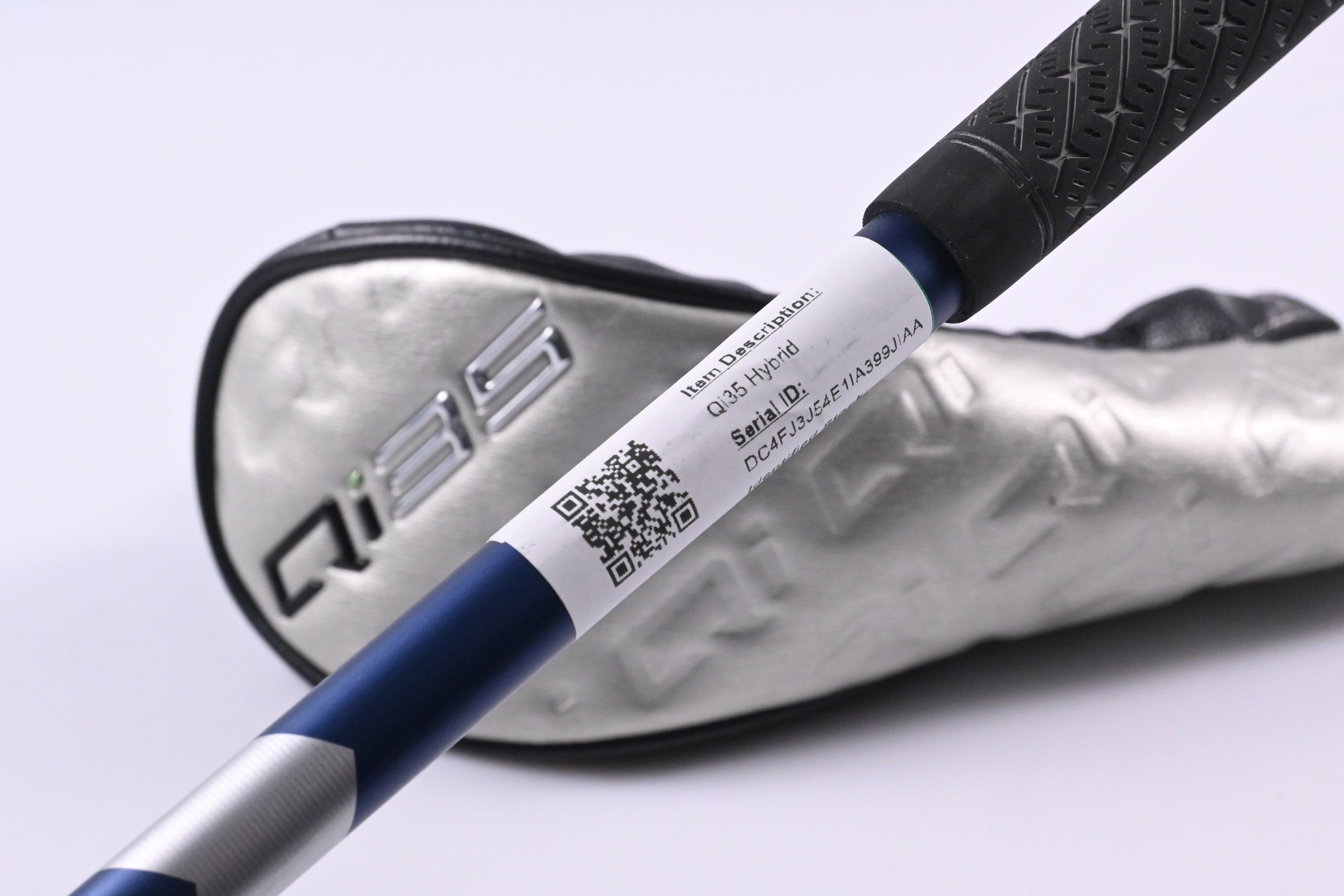Taylormade Qi35 #4 Hybrid / 22 Degree / Regular Flex Fujikura Ventus Blue 6