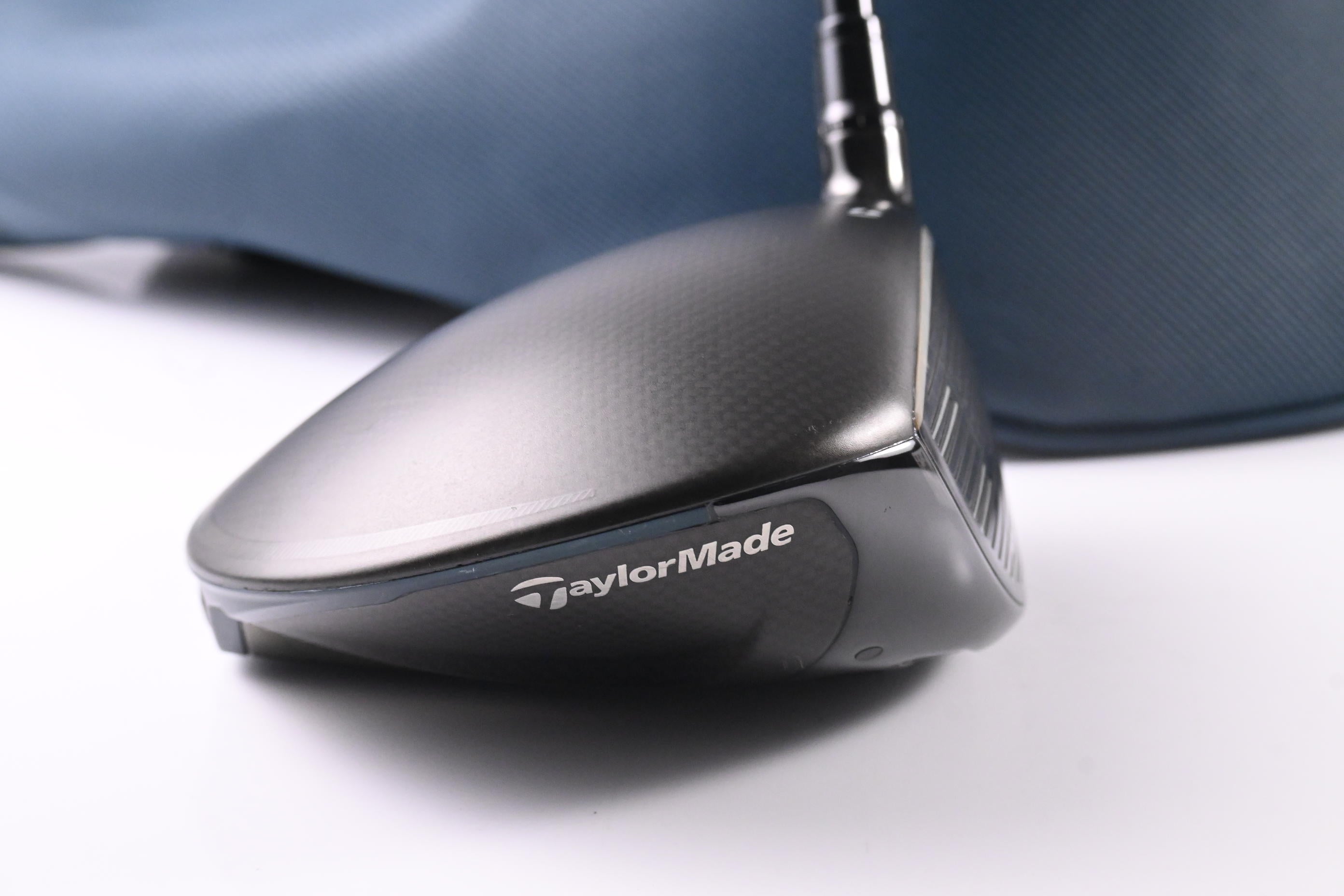 Taylormade Qi4D Driver / 10.5 Degree / Stiff Flex Kai'Li Red 60 Shaft