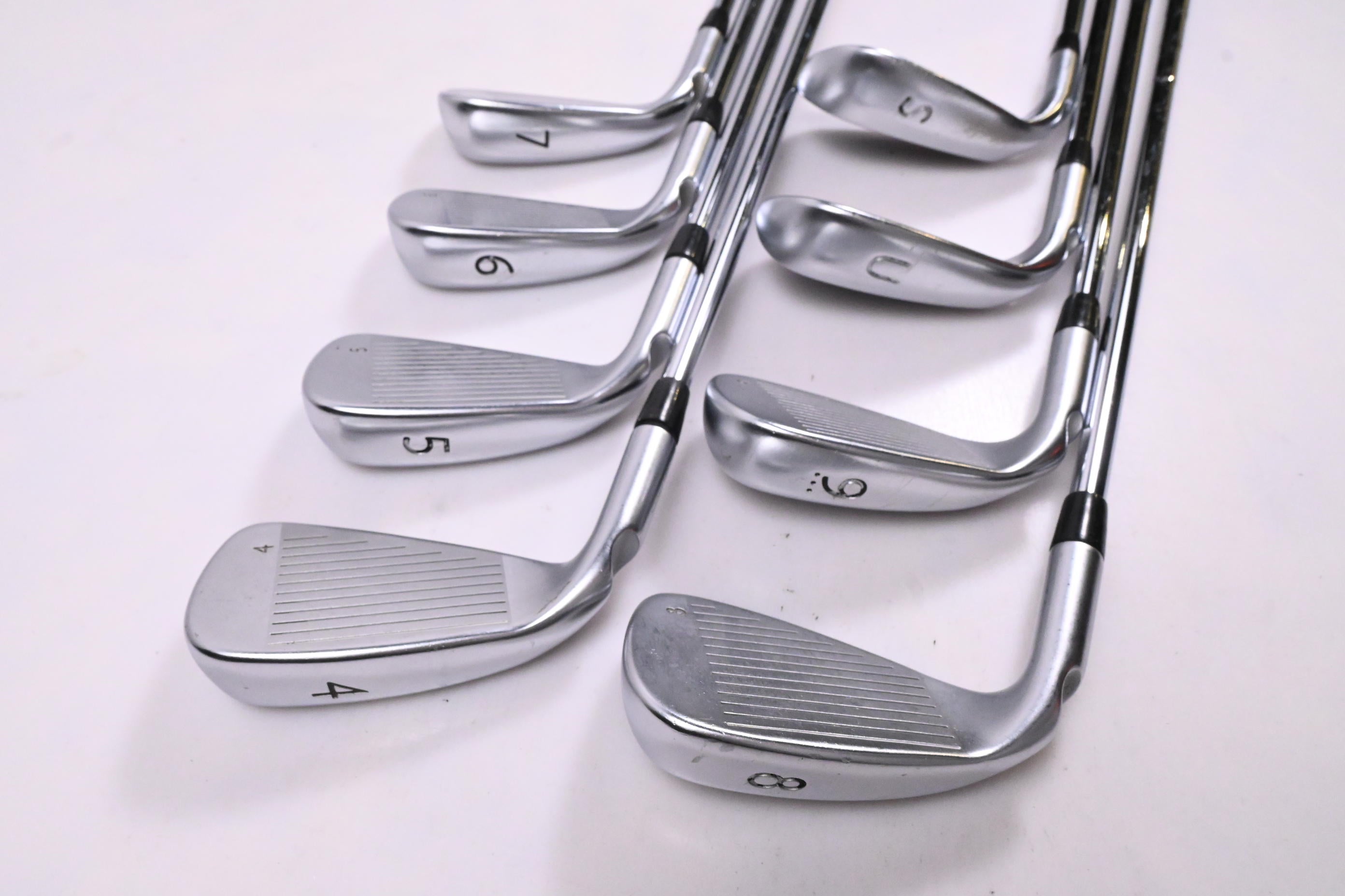 Ping G400 Irons / 4-9i+GW+SW / Silver Dot / Regular Flex Ping AWT 2.0 Shafts