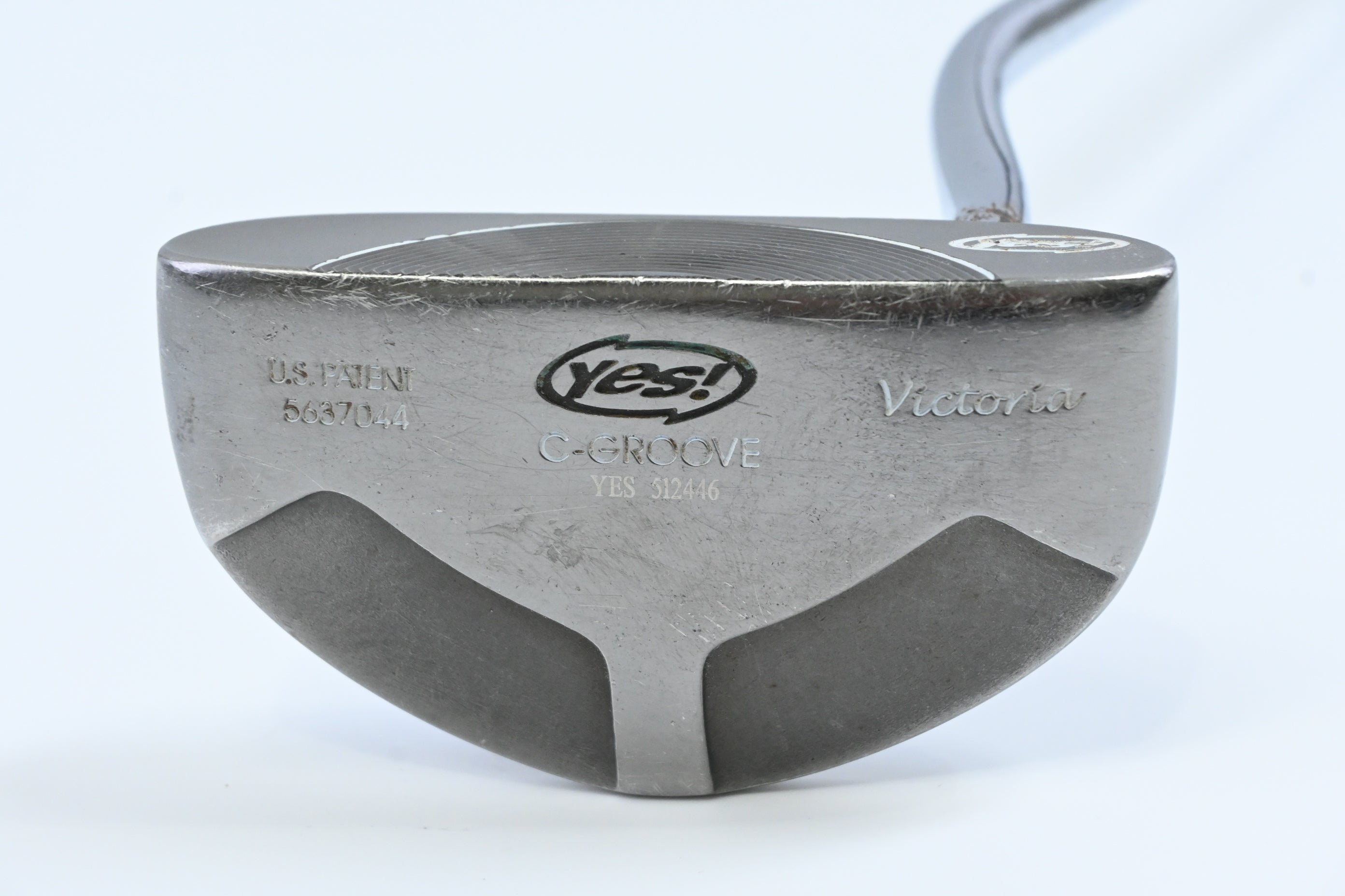 Yes! C-Groove Victoria Putter / 34 Inch