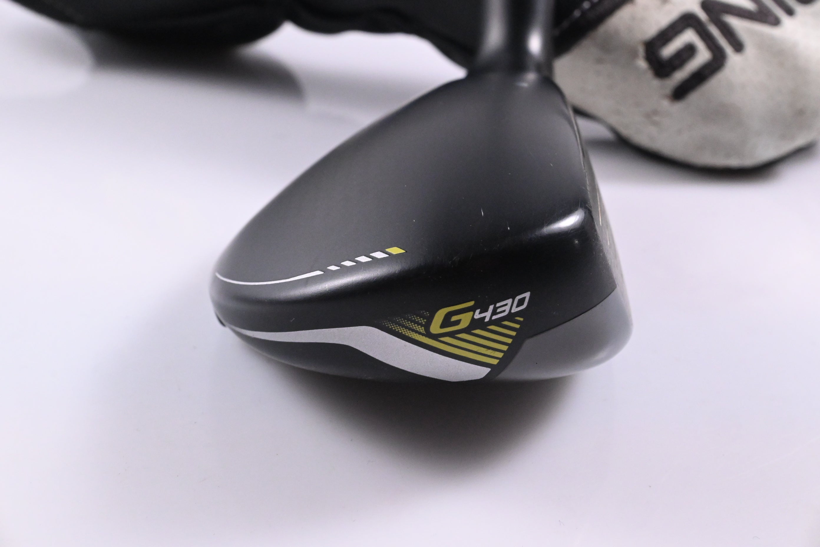 Ping G430 #4 Hybrid / 22 Degree / Regular Flex Ping ALTA CB Black 70 Shaft