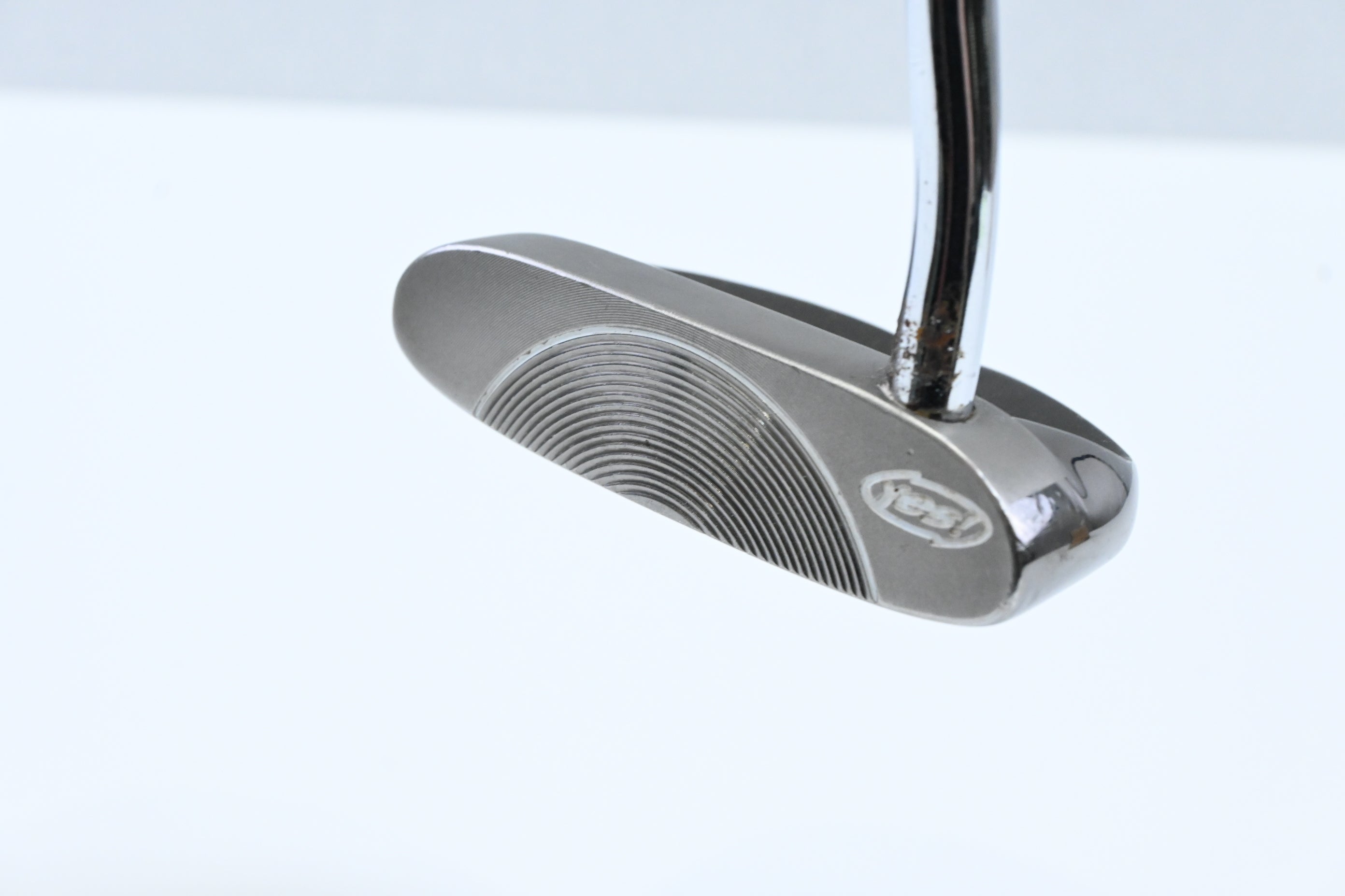 Yes! C-Groove Victoria Putter / 34 Inch