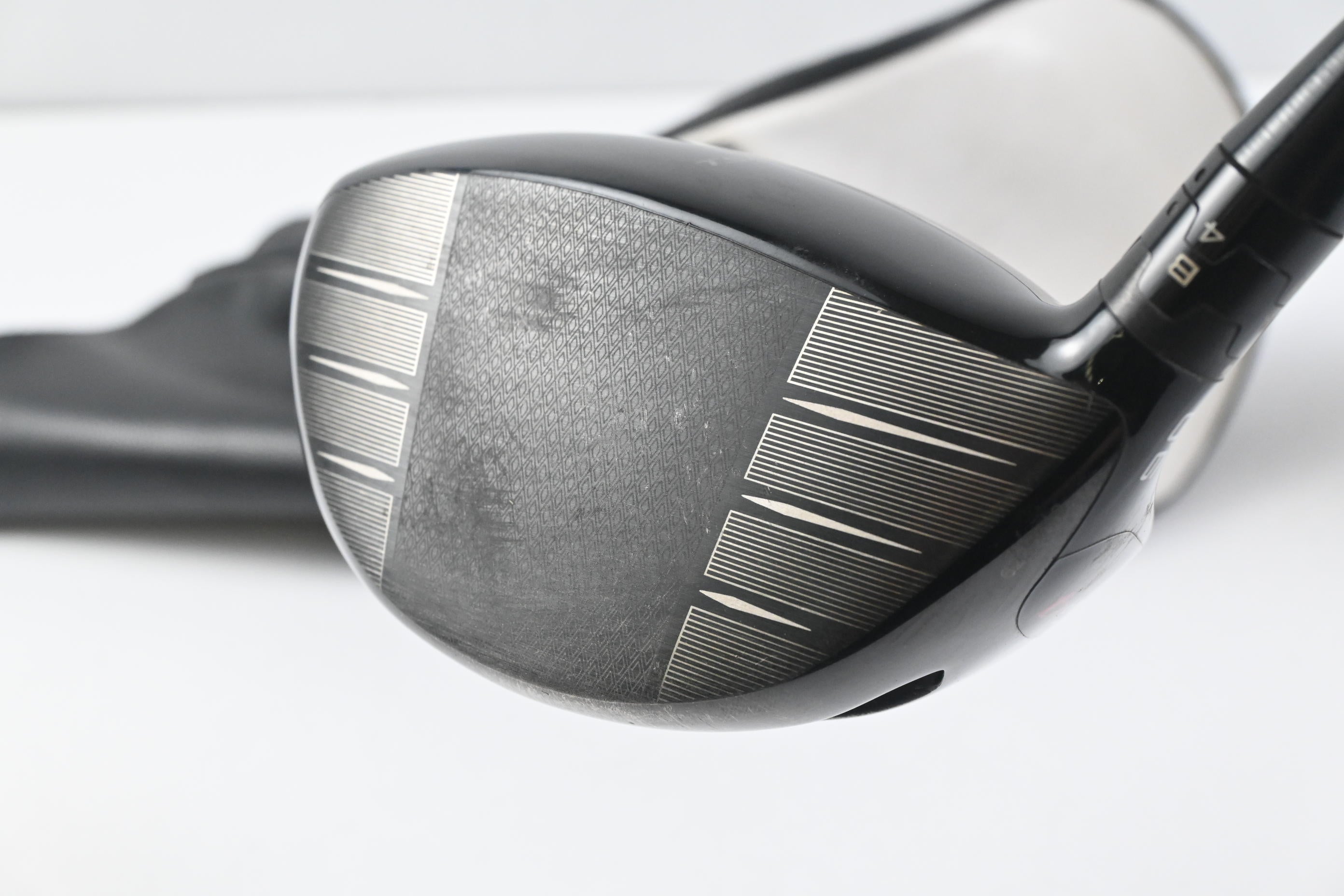 Titleist TSR4 Driver / 9 Degree / Stiff Flex Hzrdus CB Red 50 Shaft