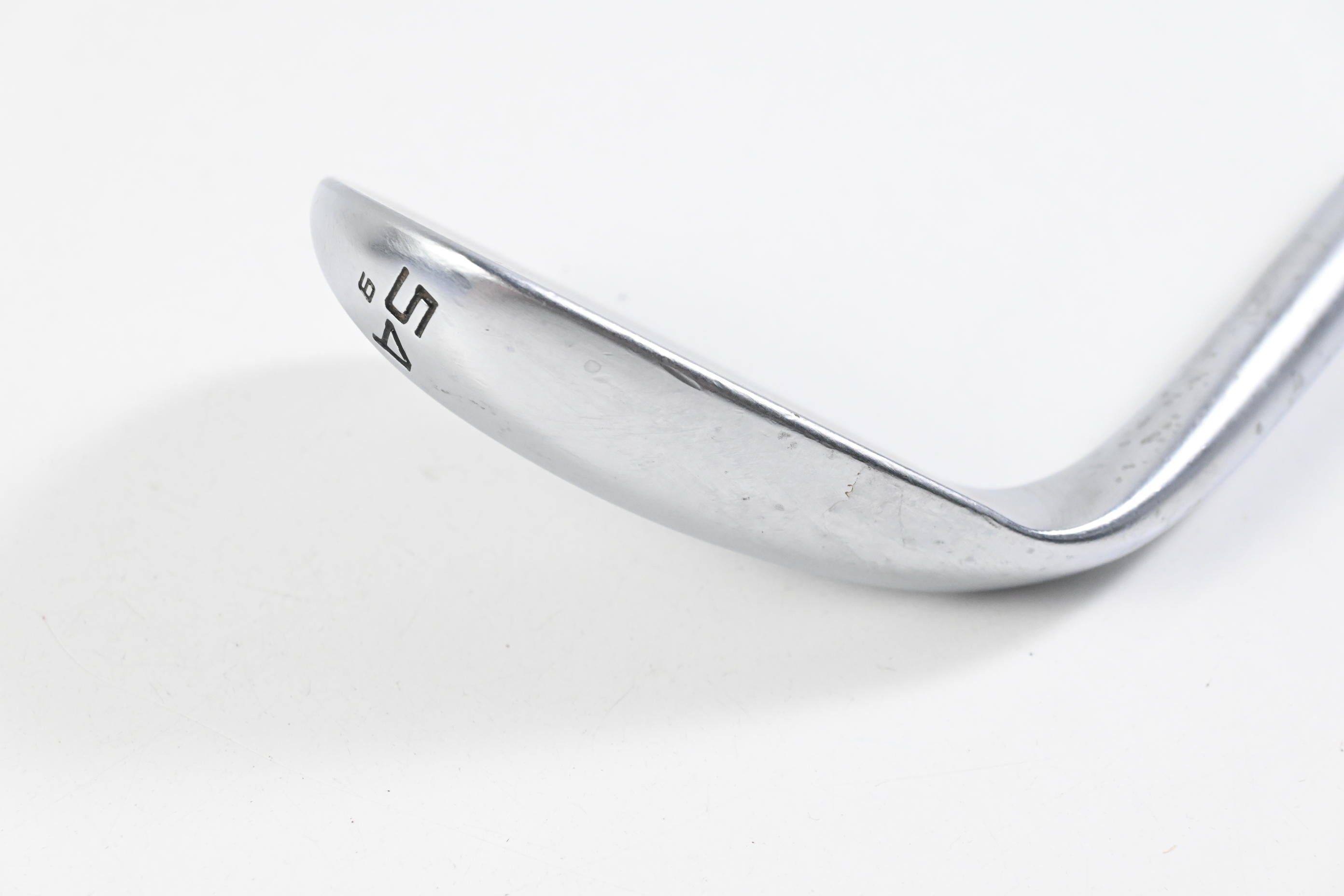 Cleveland RTX Full Face Sand Wedge / 54 Degree / Wedge Flex Dynamic Gold Spinner