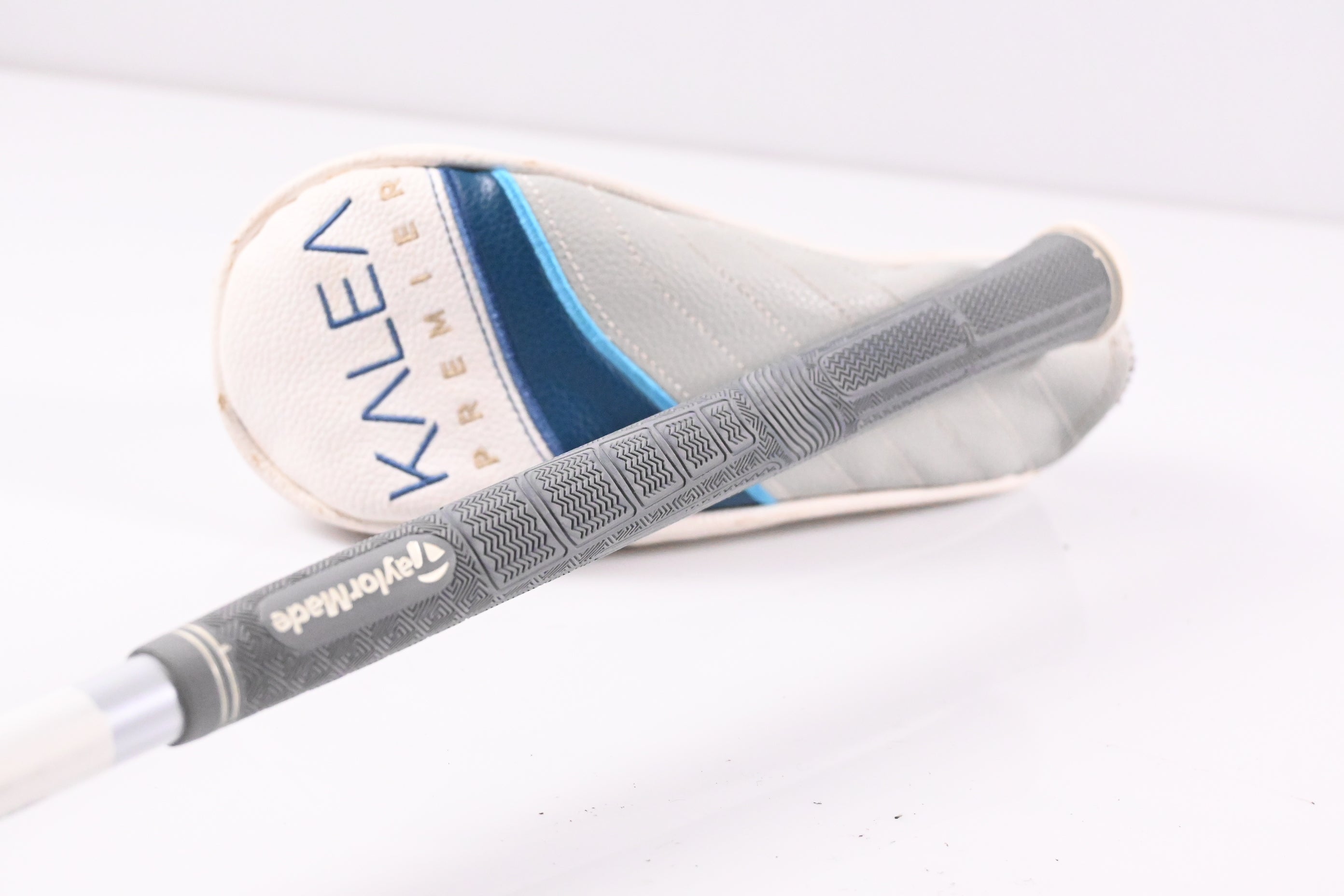 Ladies Taylormade Kalea Premier #6 Hybrid / 31 Degree / Ladies Flex Kalea 40