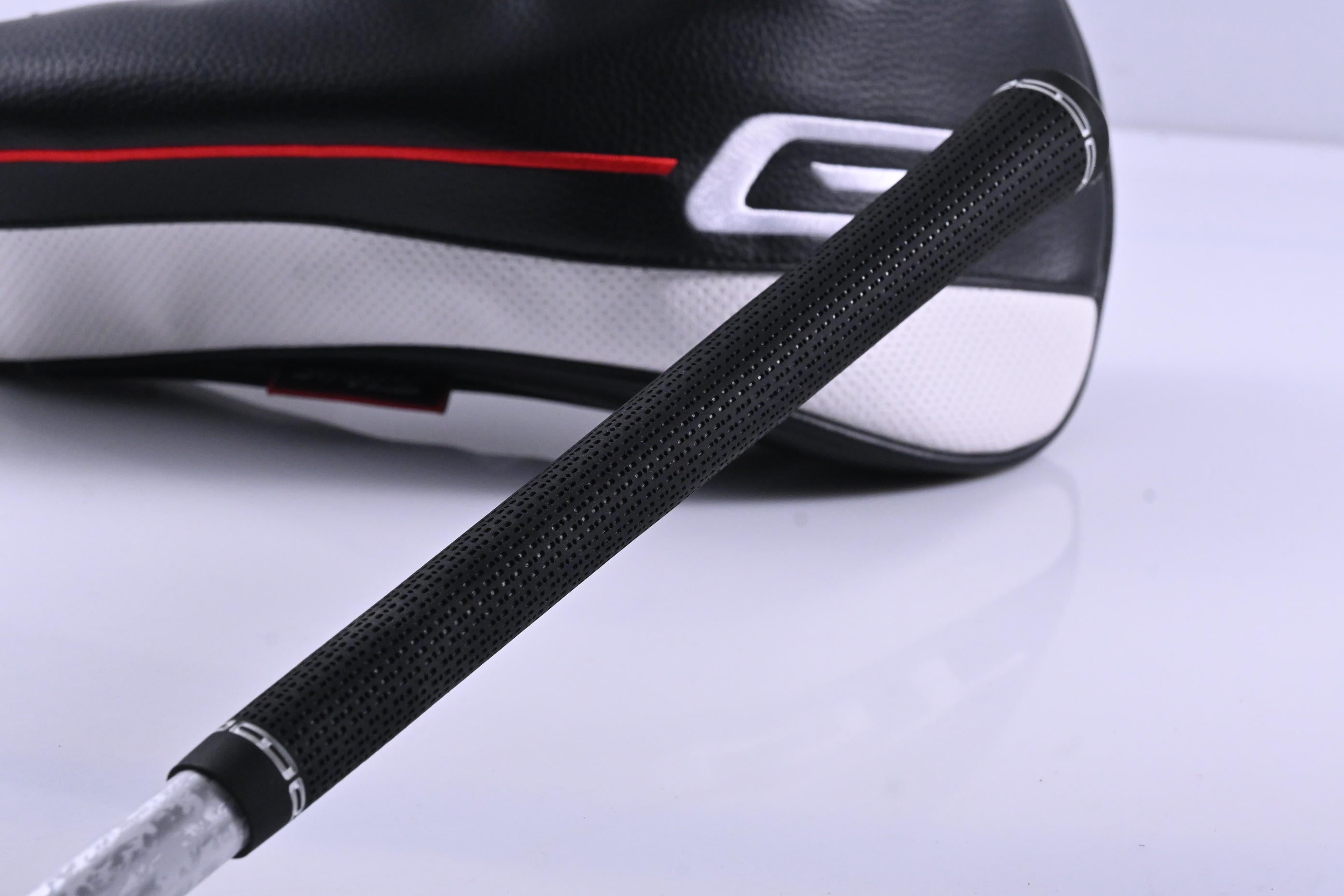 Left Hand Titleist GT4 Driver / 9 Degree / Regular Flex Denali Red 50 Shaft