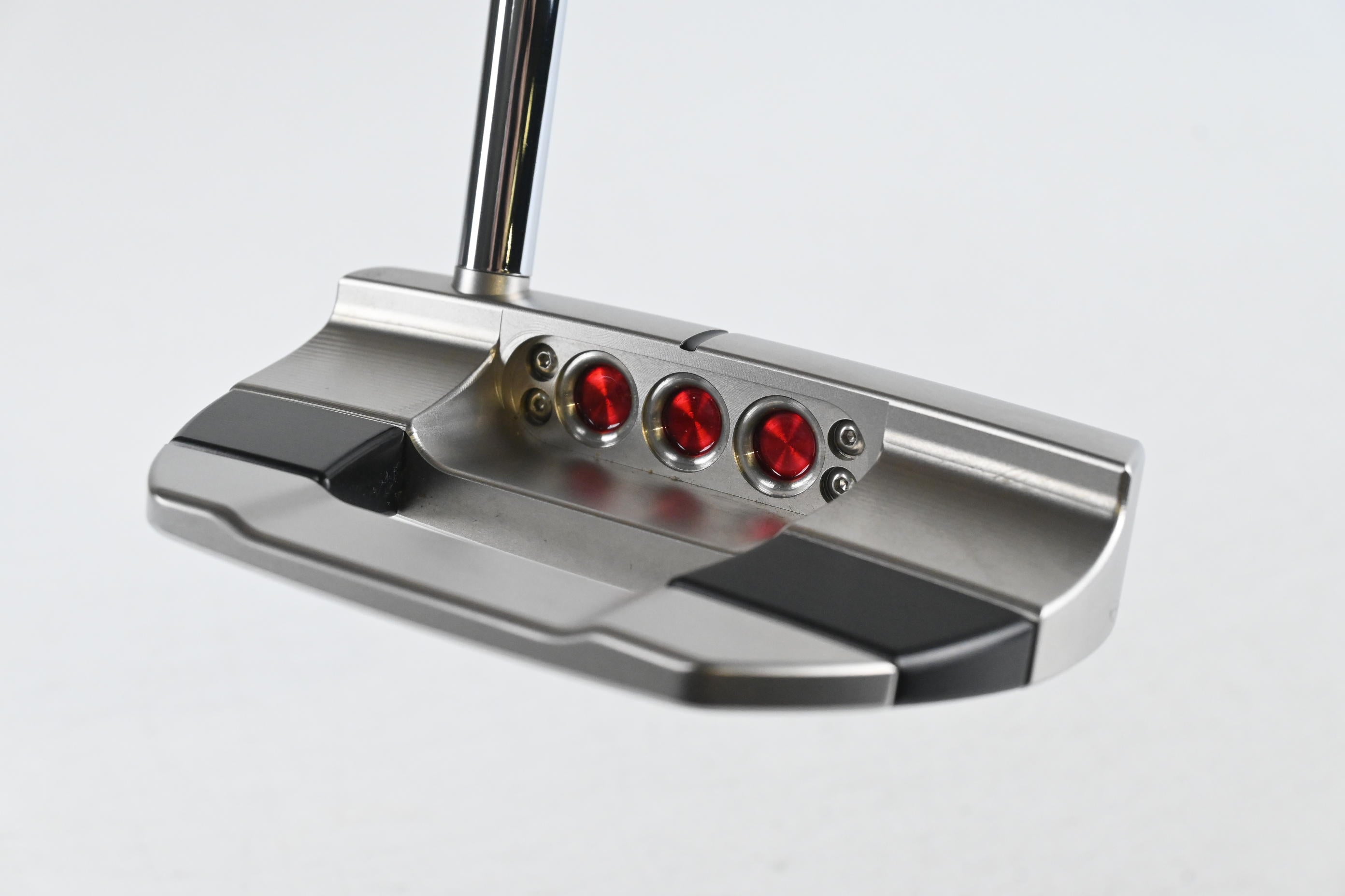 Scotty Cameron 2025 Studio Style Fastback Putter / 34 Inch