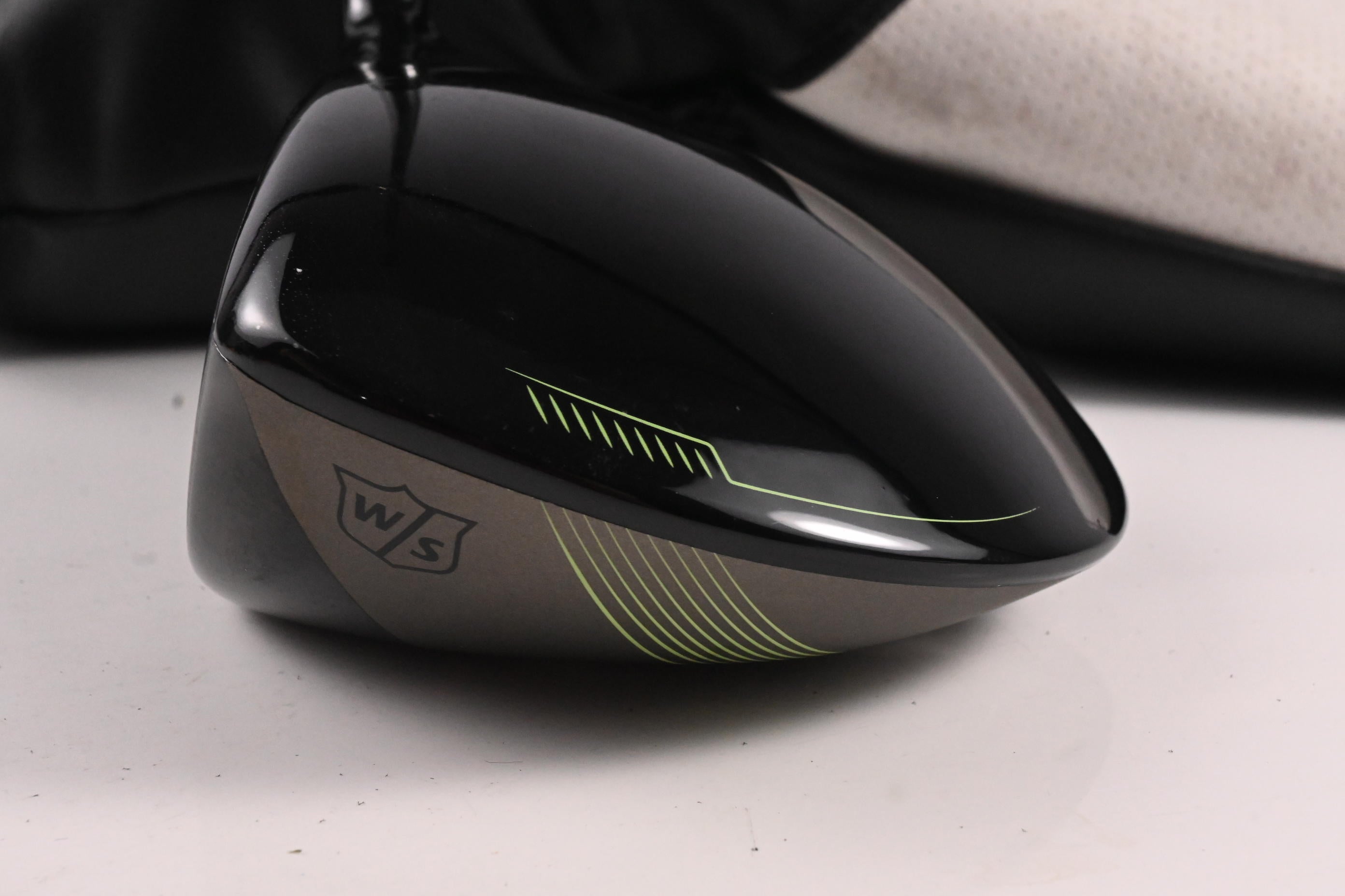 Left Hand Wilson Launch Pad 2022 Driver / 10.5 Degree / Regular Flex EvenFlow 55