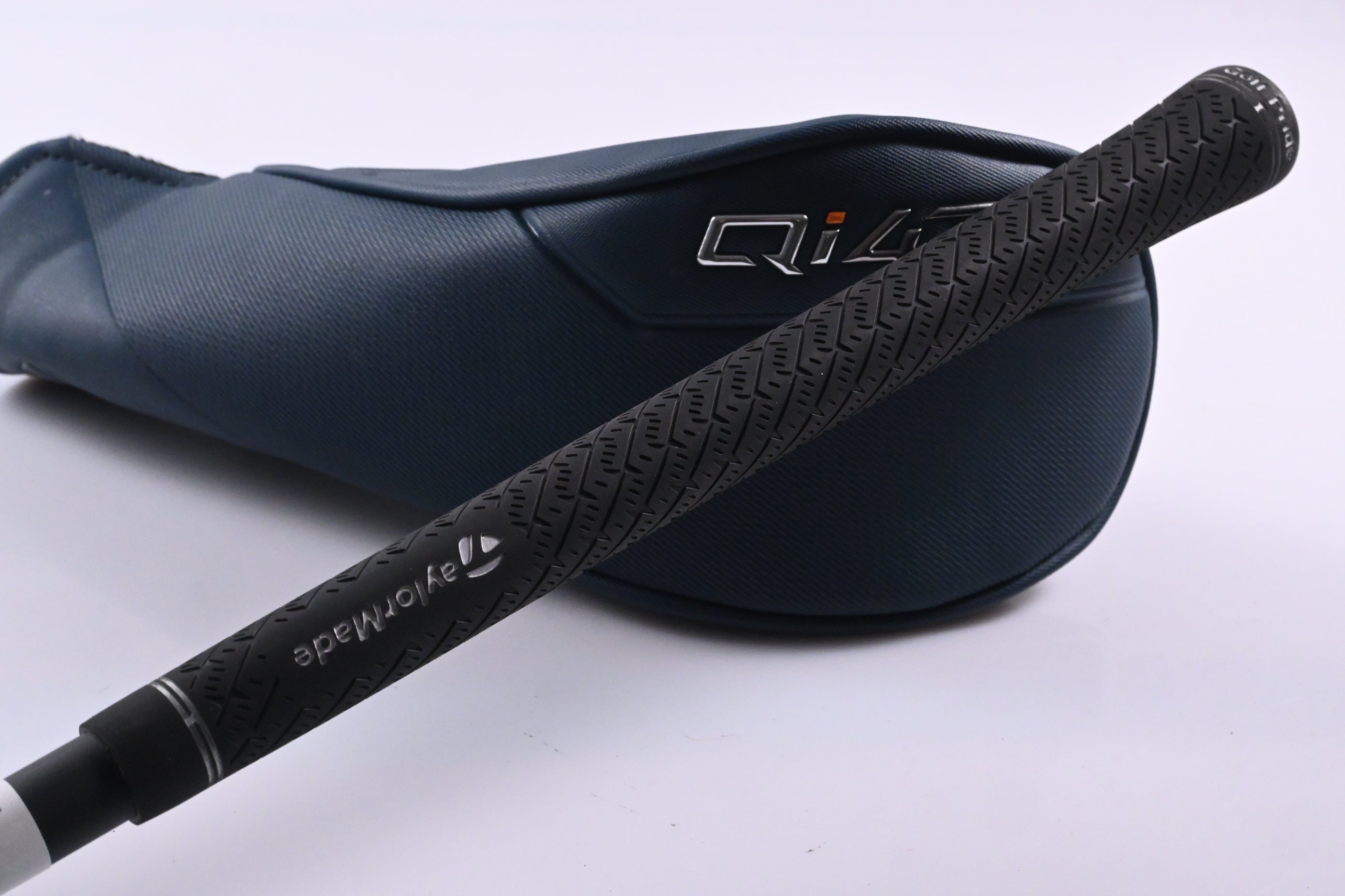 Taylormade Qi4D #5 Wood / 18 Degree / Regular Flex REAX 55 Shaft