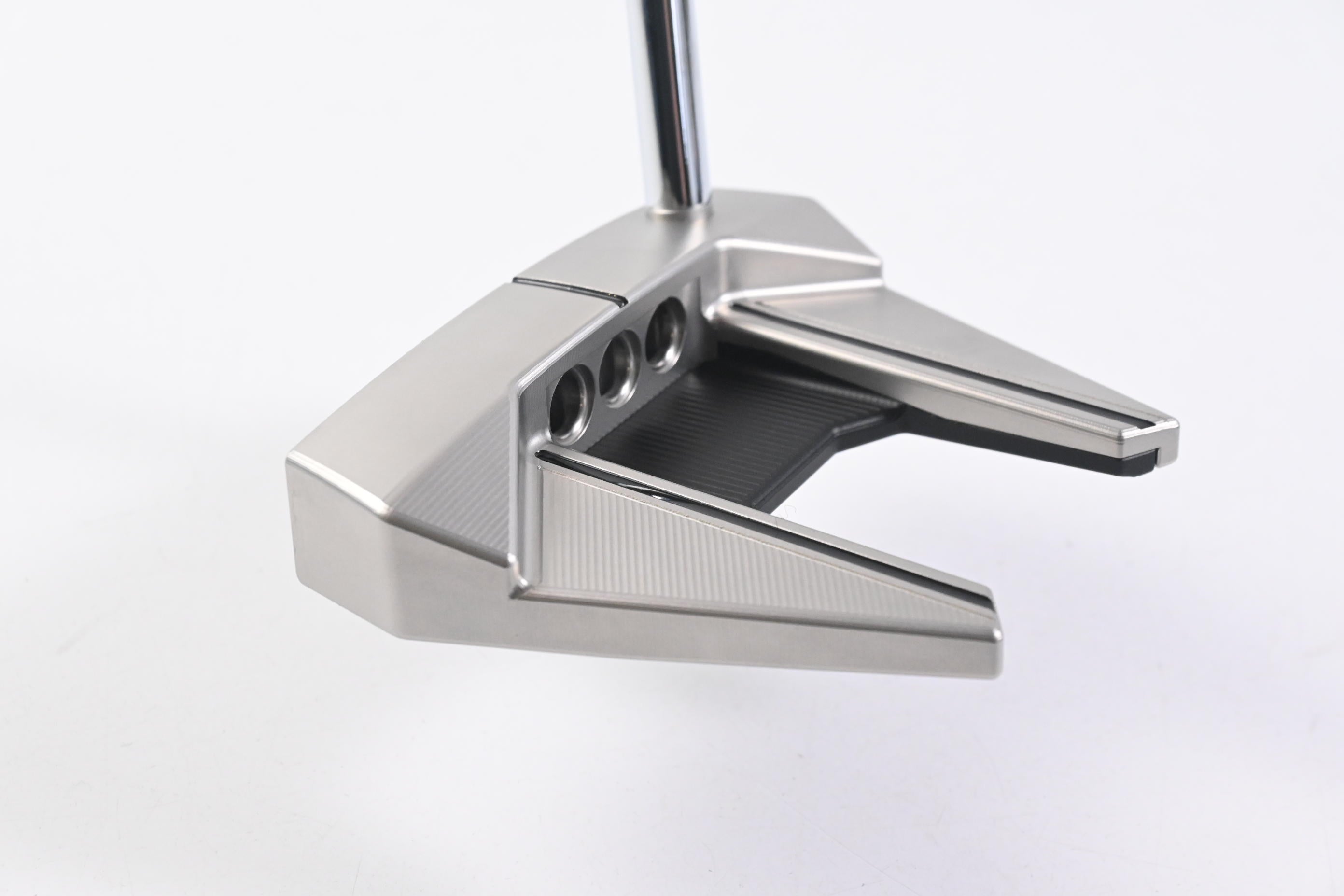 Left Hand Scotty Cameron 2026 Phantom 7 Putter / 34 Inch