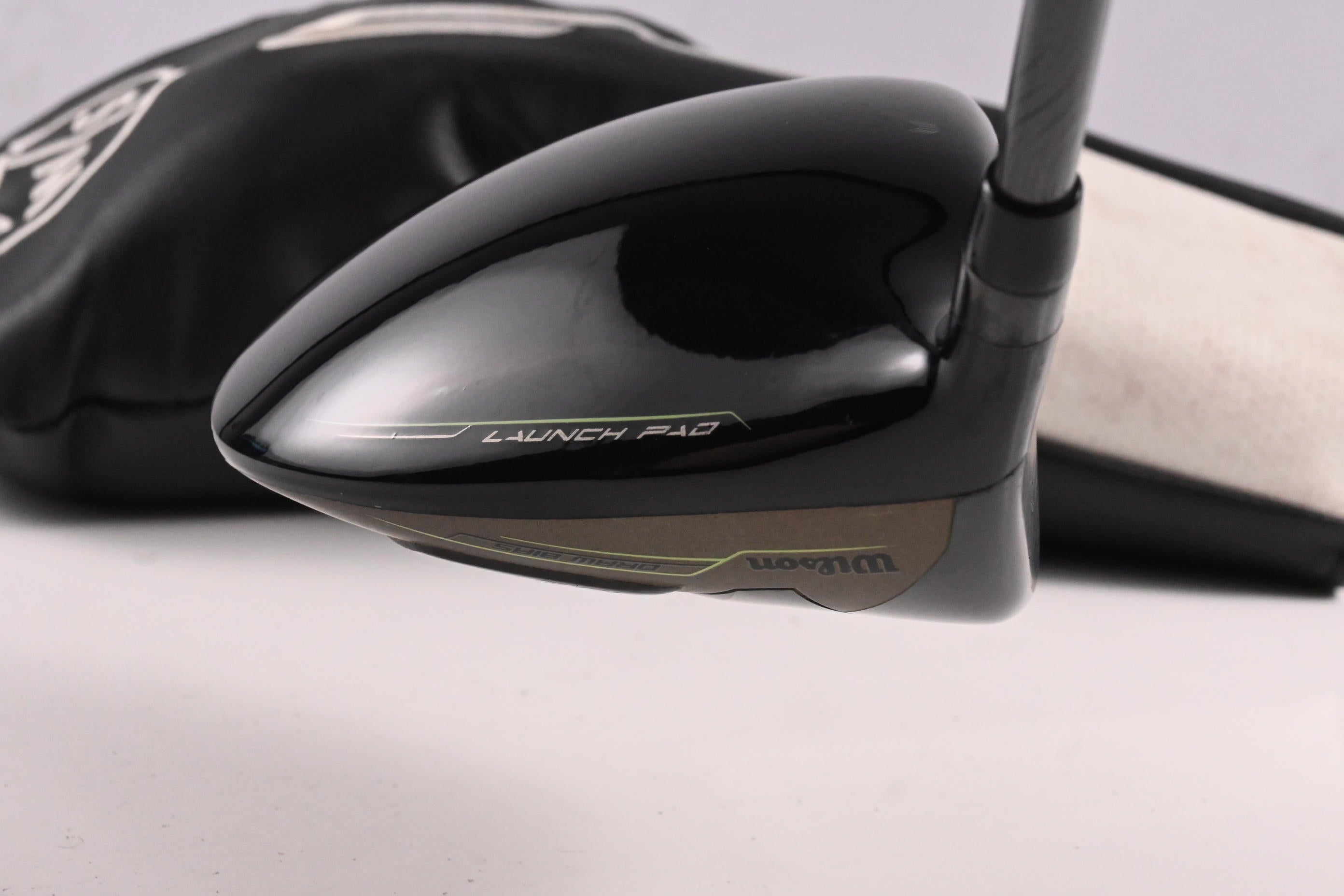 Left Hand Wilson Launch Pad 2022 Driver / 10.5 Degree / Regular Flex EvenFlow 55