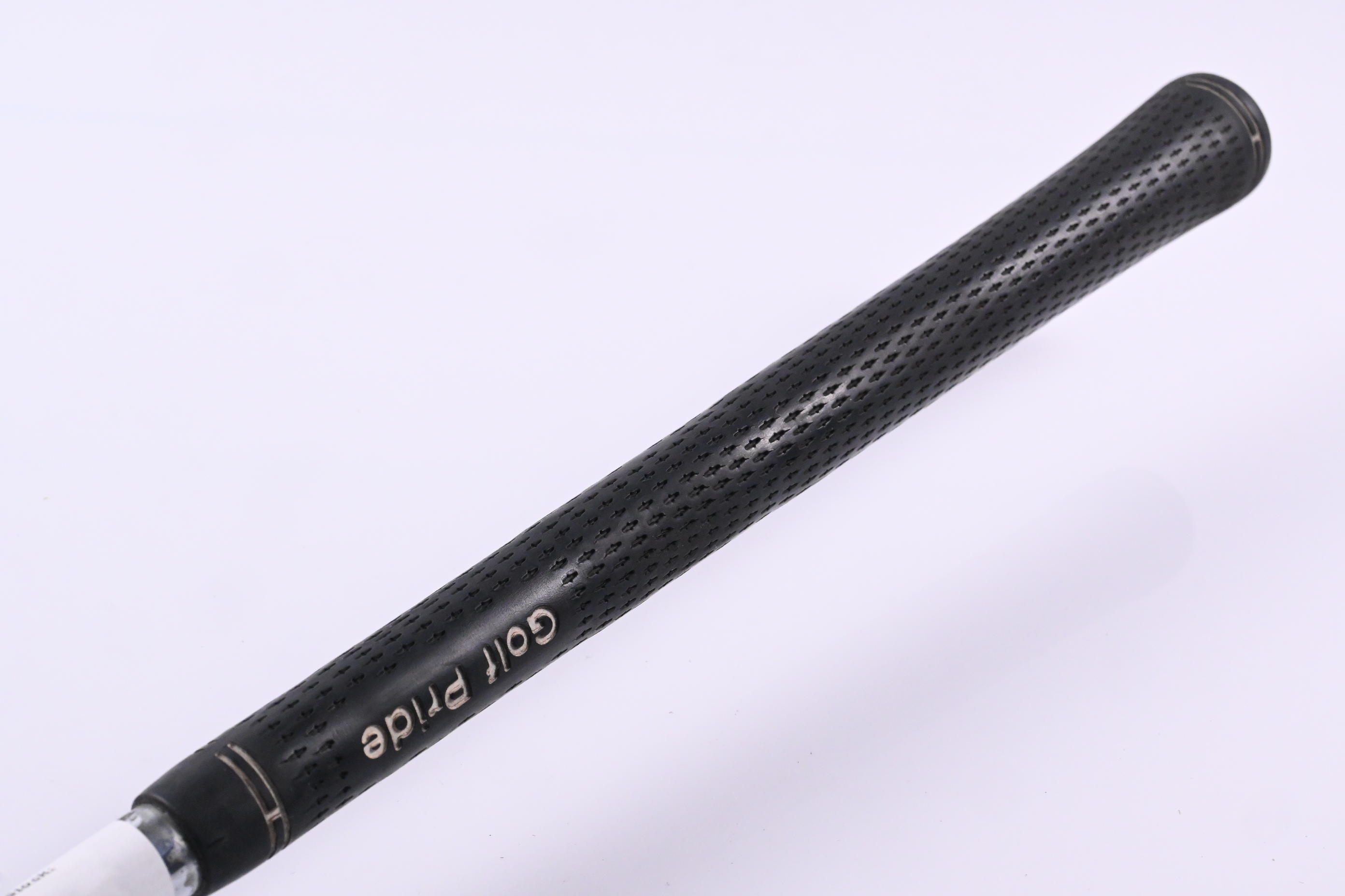 Titleist 585.H #3 Hybrid / 19 Degree / Regular Flex Dynamic Gold R300 Shaft