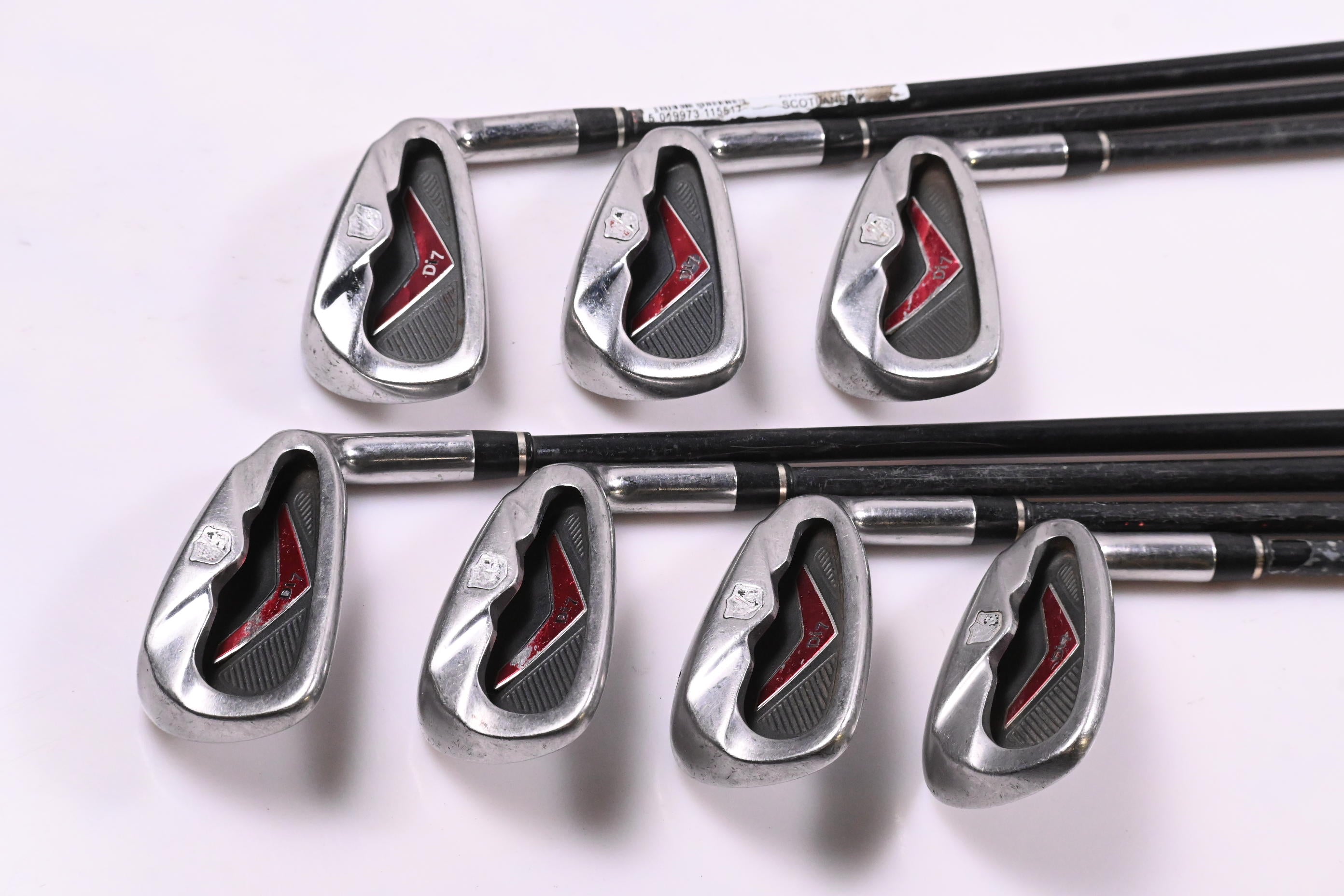 Wilson Staff Di7 Irons / 5-PW+SW / Regular Flex UST Proforce V2 Shafts