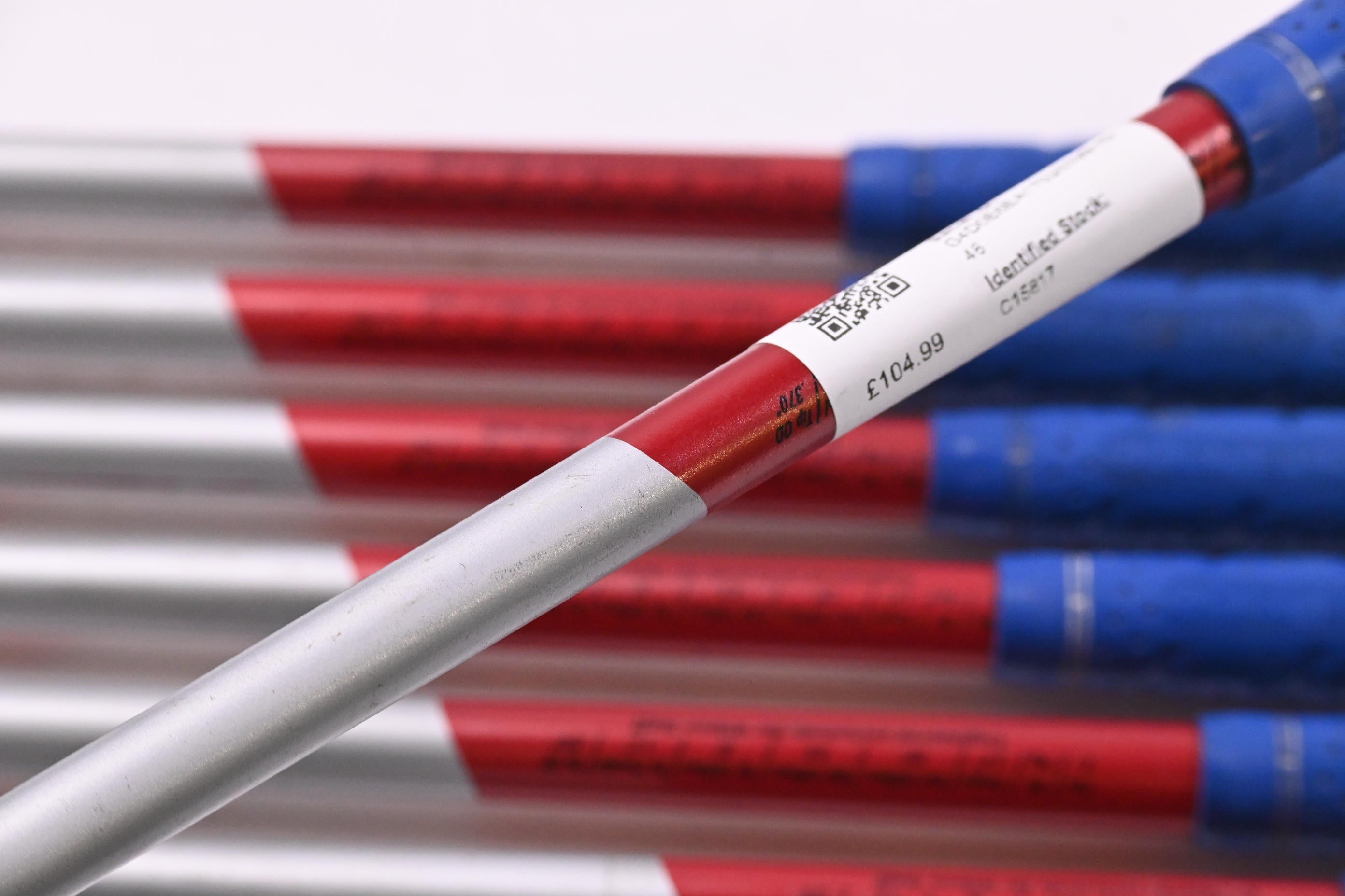 Wilson Staff Di7 Irons / 5-PW+SW / Regular Flex UST Proforce V2 Shafts