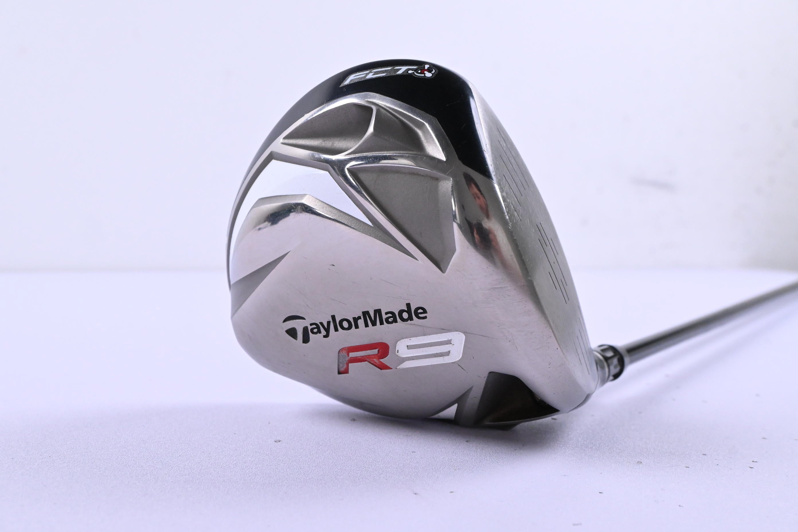 Taylormade R9 Driver / 10.5 Degree / Regular Flex Fit-On Max 60 Shaft