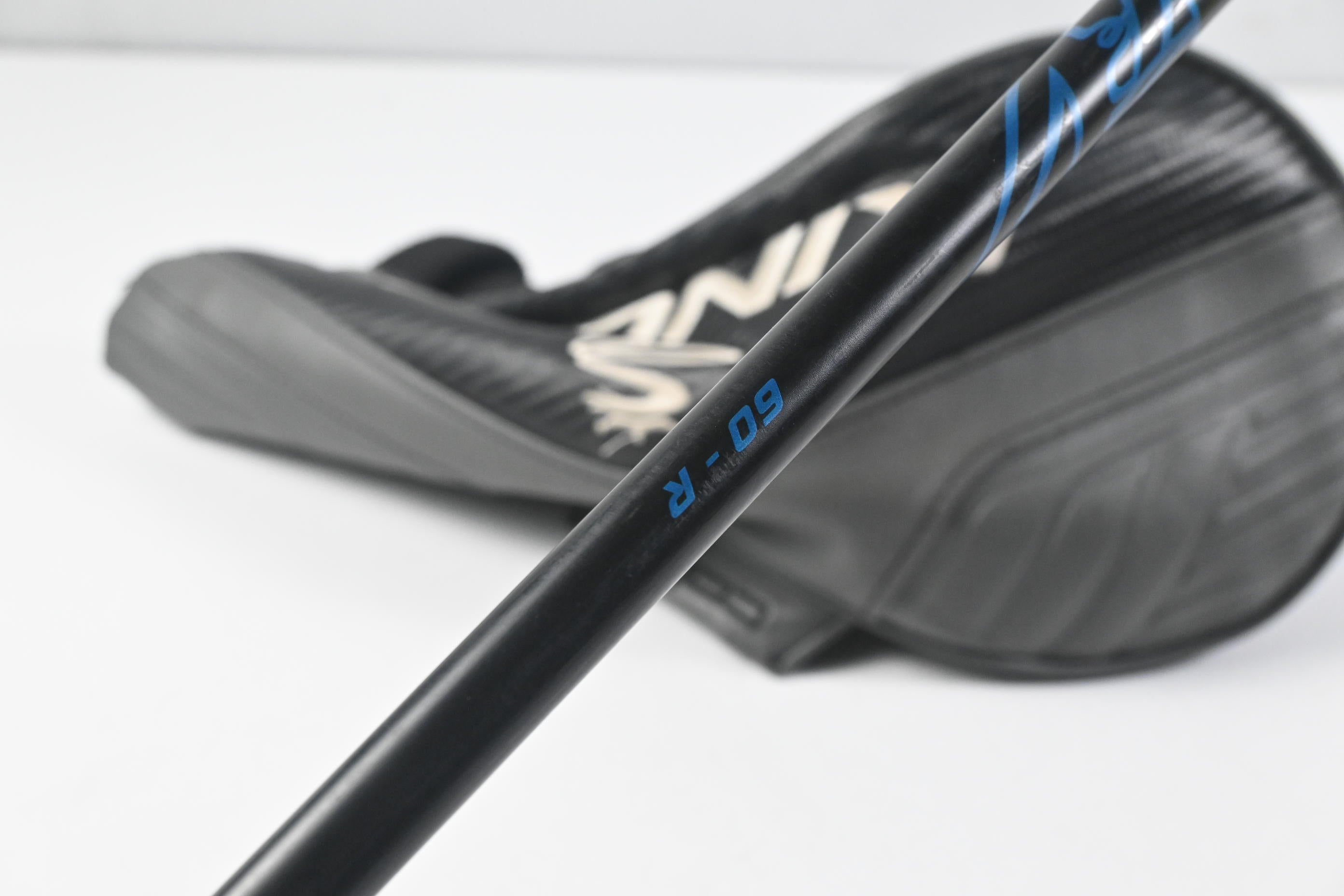 Cobra King F8 Driver / 11.5 Degree / Regular Flex Aldila NV Blue 60 Shaft