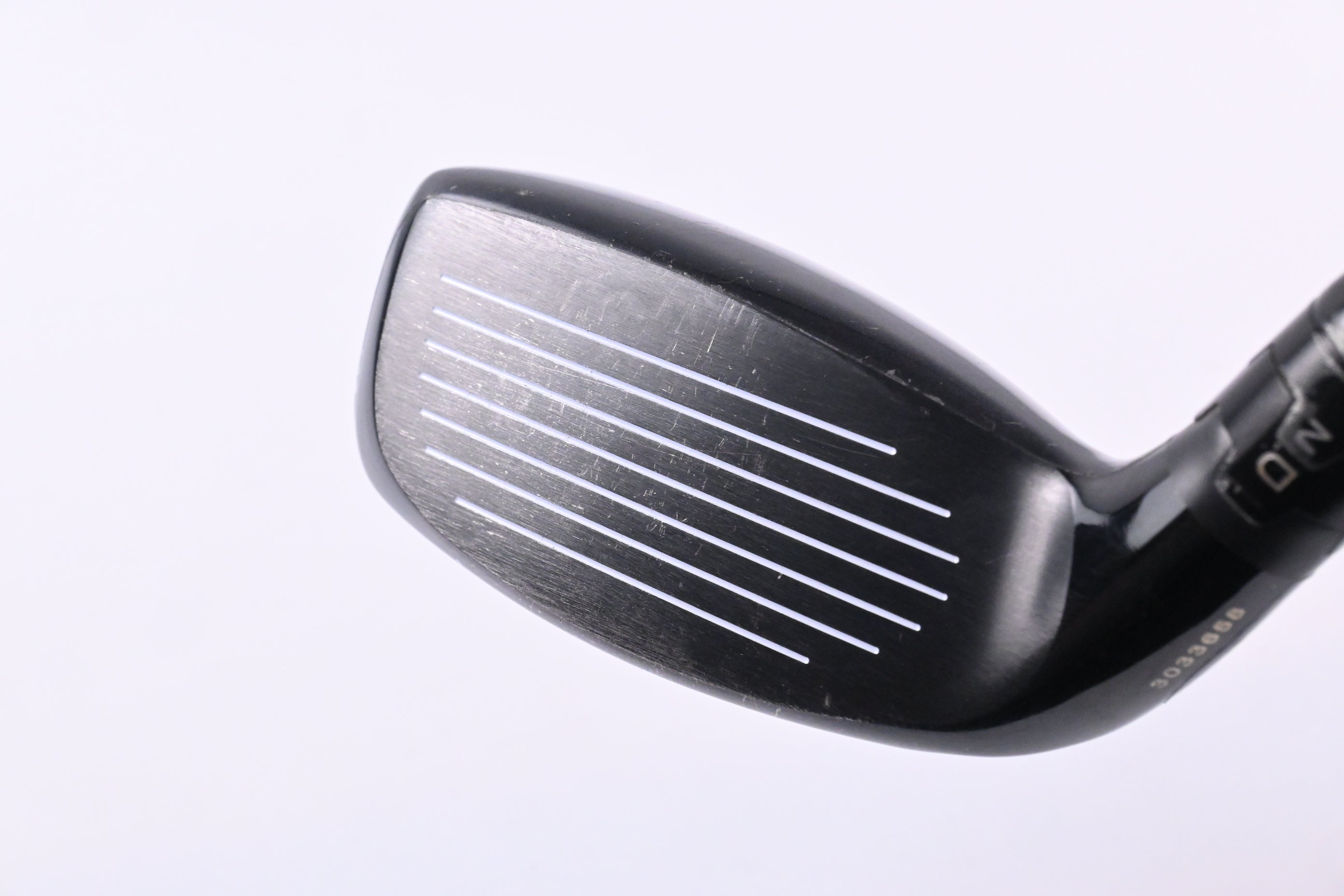 Titleist 816 H2 #3 Hybrid / 19 Degree / Stiff Flex Aldila Rogue M.AX 85 Shaft