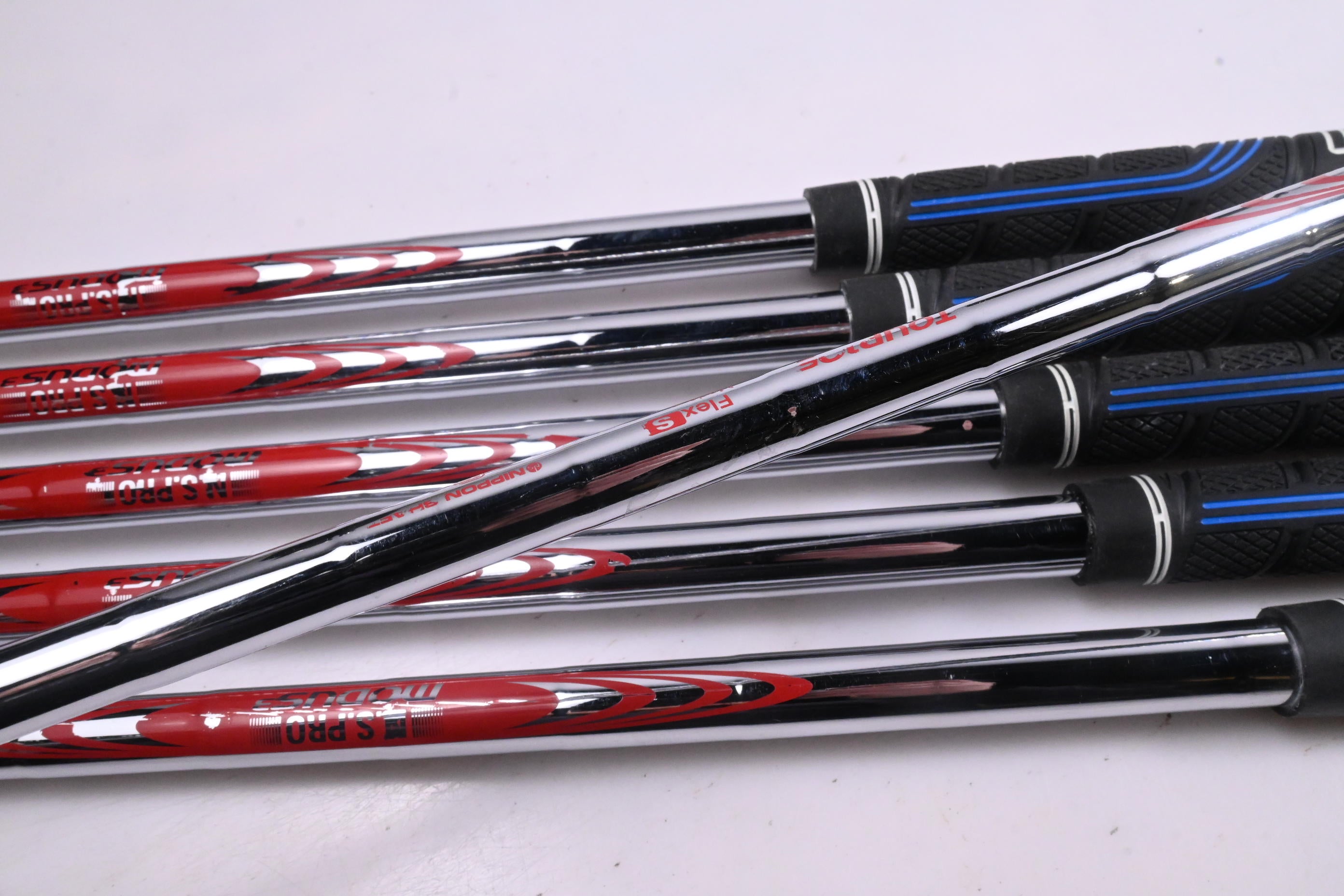 Mizuno Pro 225 Irons / 5-PW / Stiff Flex N.S.Pro Modus³ Tour 105 Shafts